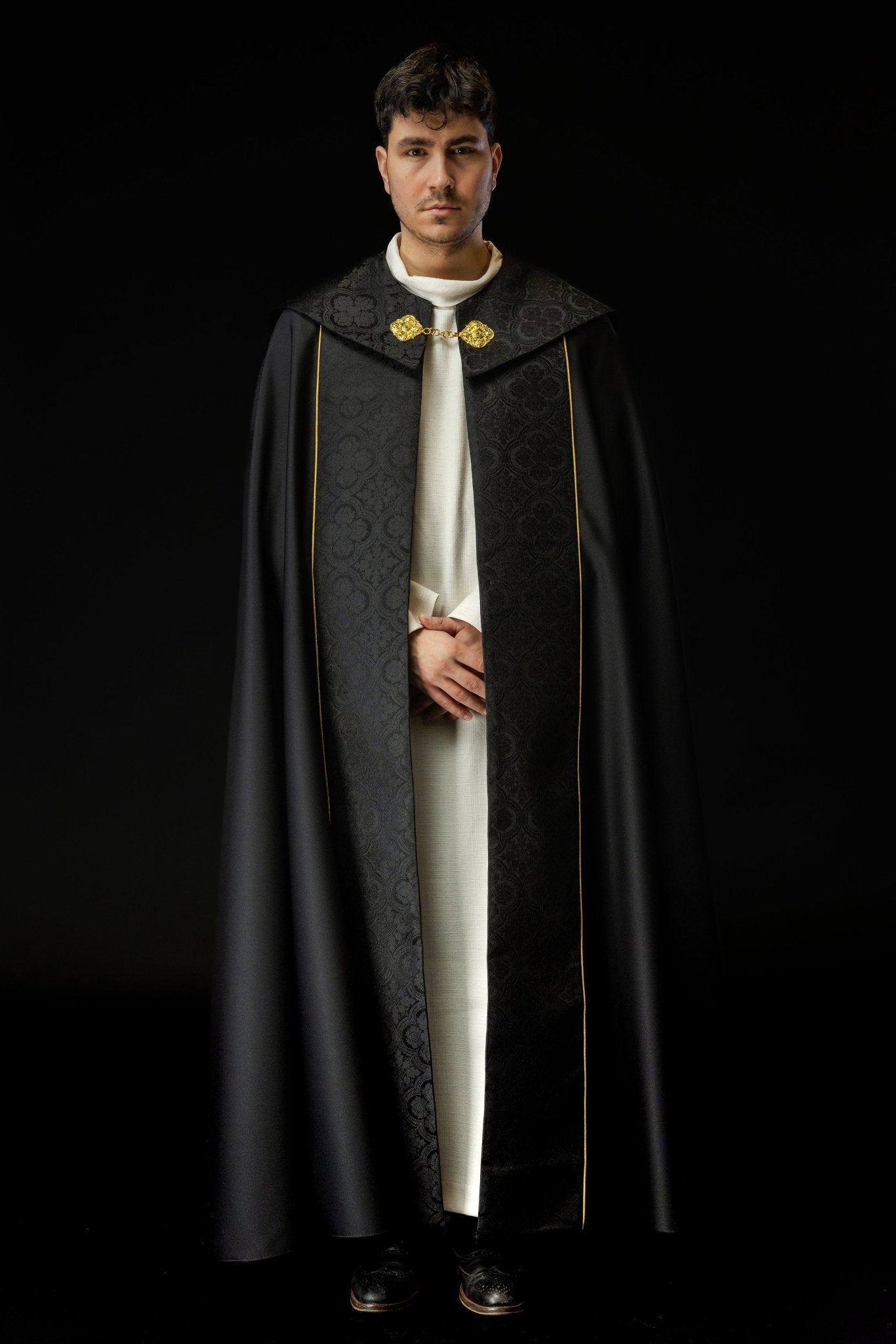 Black chasuble with gold cross embroidered on jacquard KKP/225/07/20 POMPON 145cm - HAFTINAUSA.COM