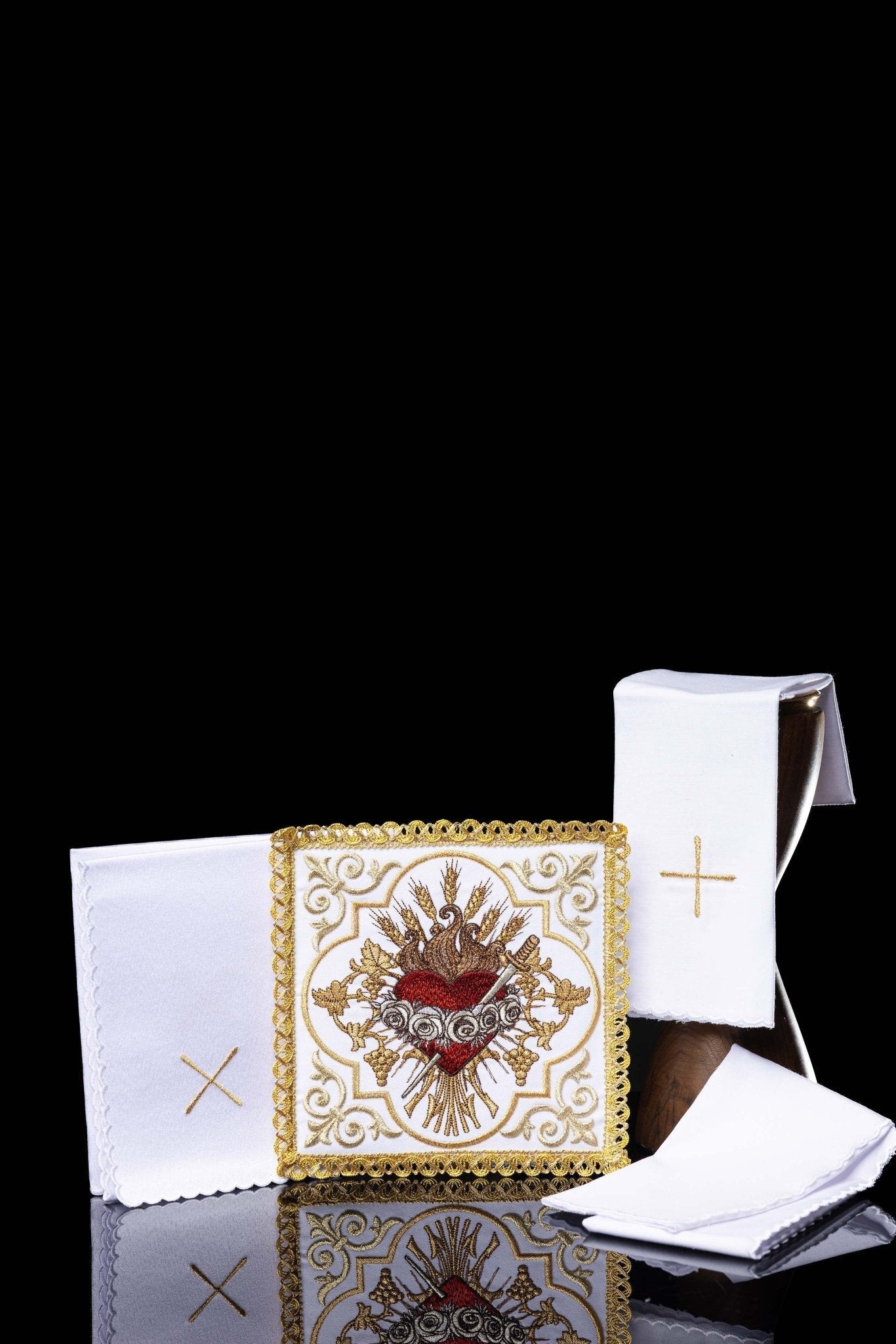 Chalice linen embroidered with the Heart of Mary KK/5009 - HAFTINAUSA.COM