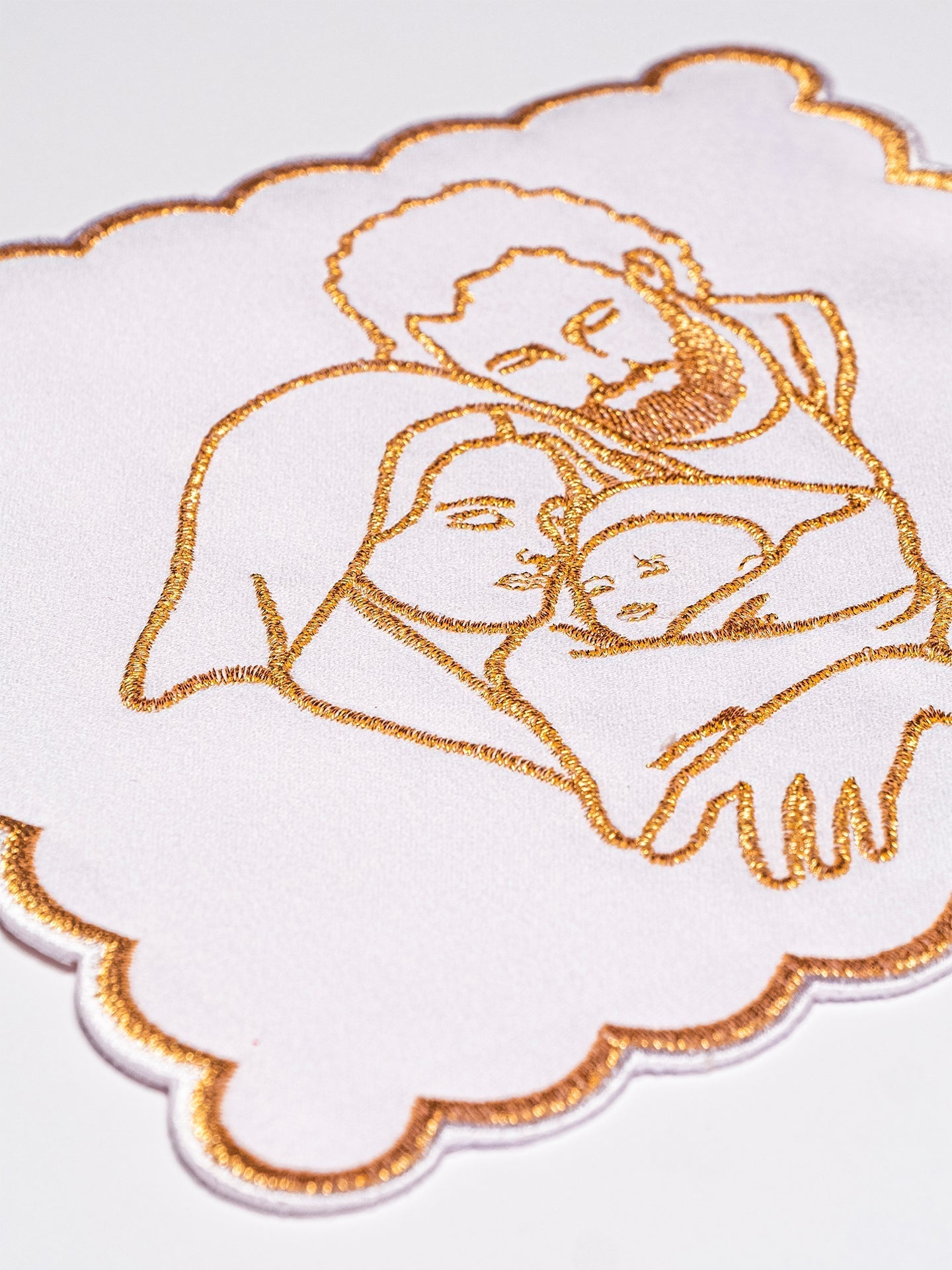 Chalice Linens with Holy Family Embroidery KK/120 - HAFTINAUSA.COM