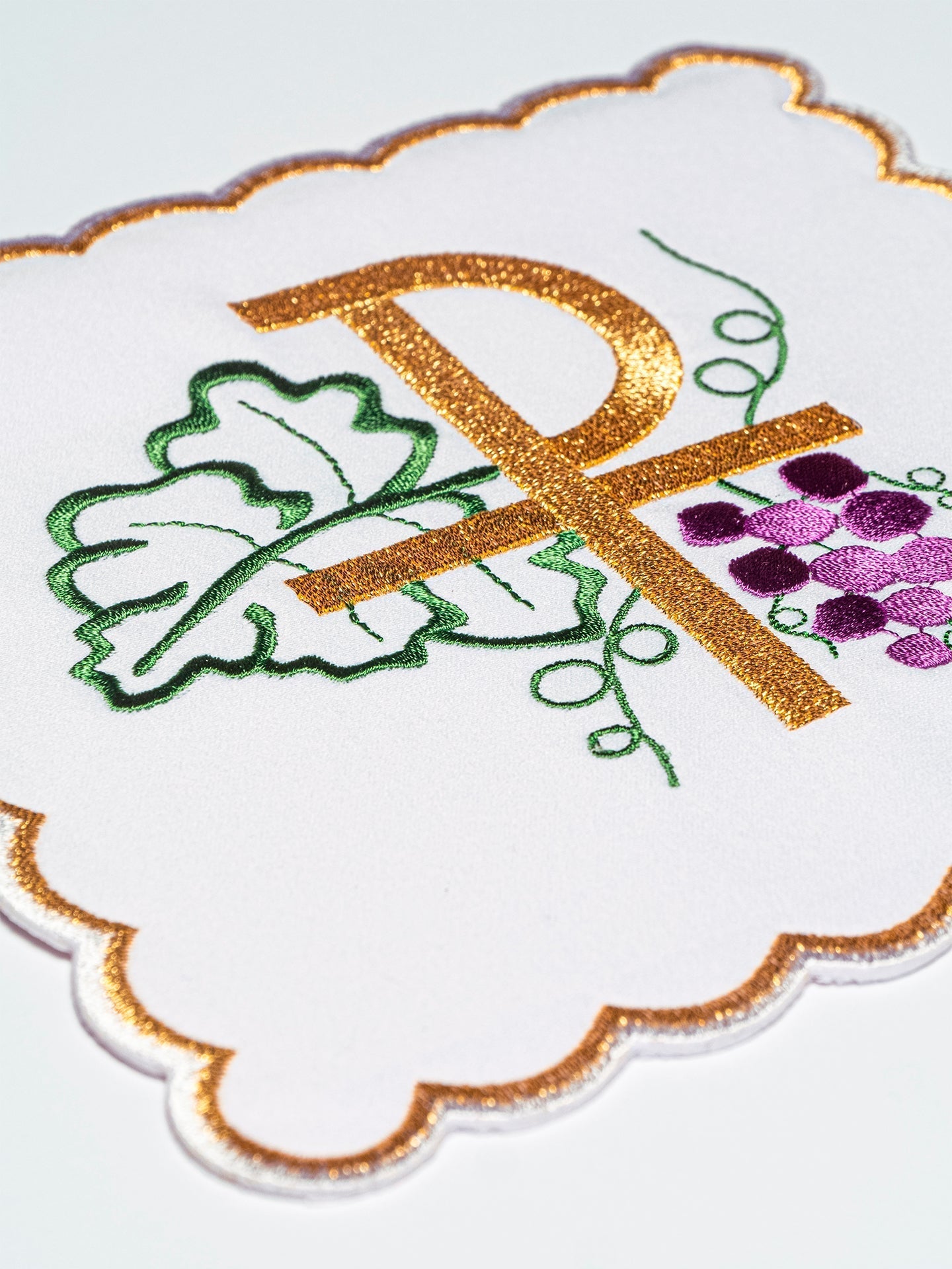 Chalice Linens with PAX and Grapevine Embroidery KK/002 - HAFTINAUSA.COM