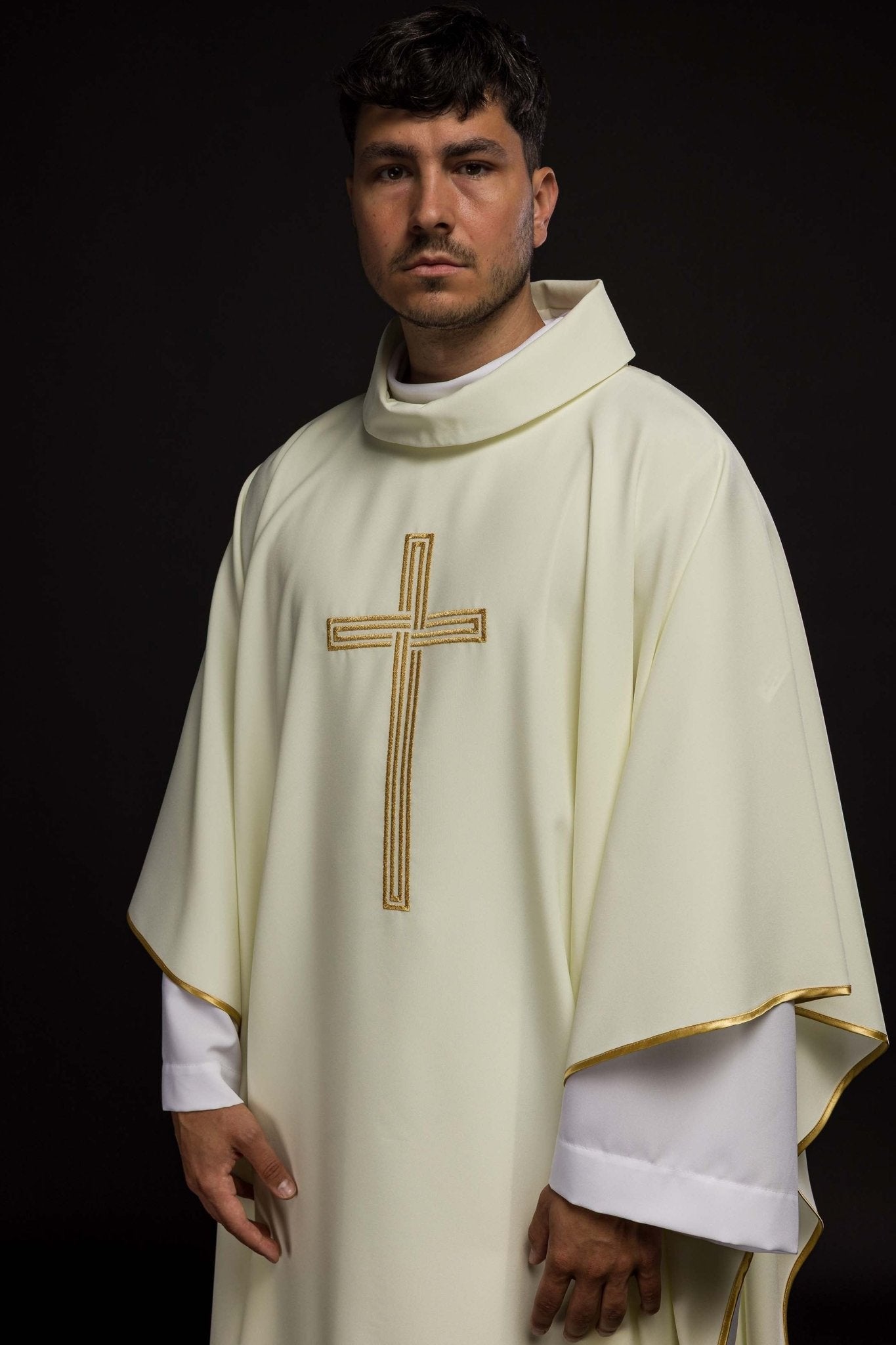 Chasuble embroidered with ecru Cross KOR/018/05/12 ECRU - HAFTINAUSA.COM
