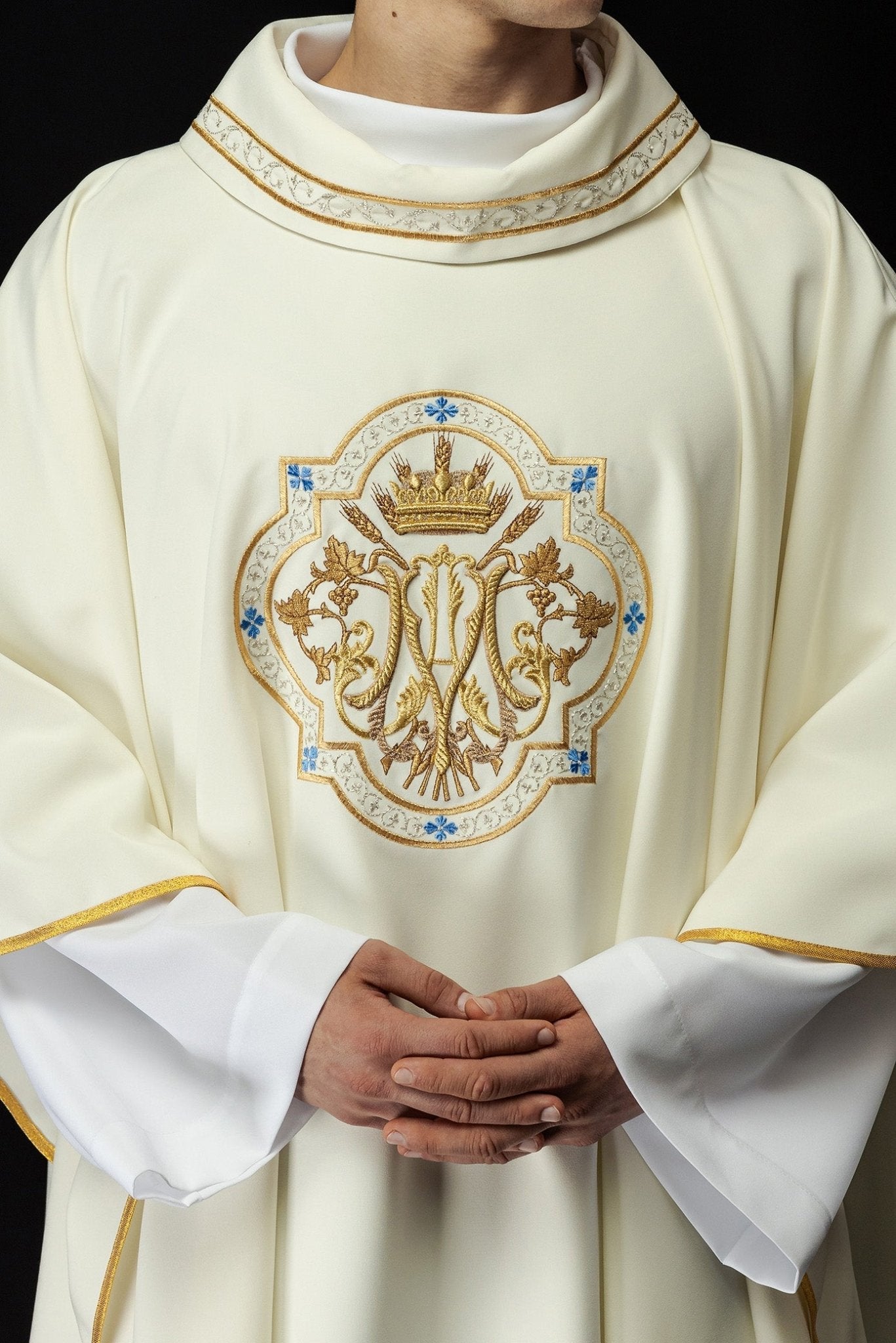 Classic marian chasuble in ivory KOR/393/05/01 - HAFTINAUSA.COM