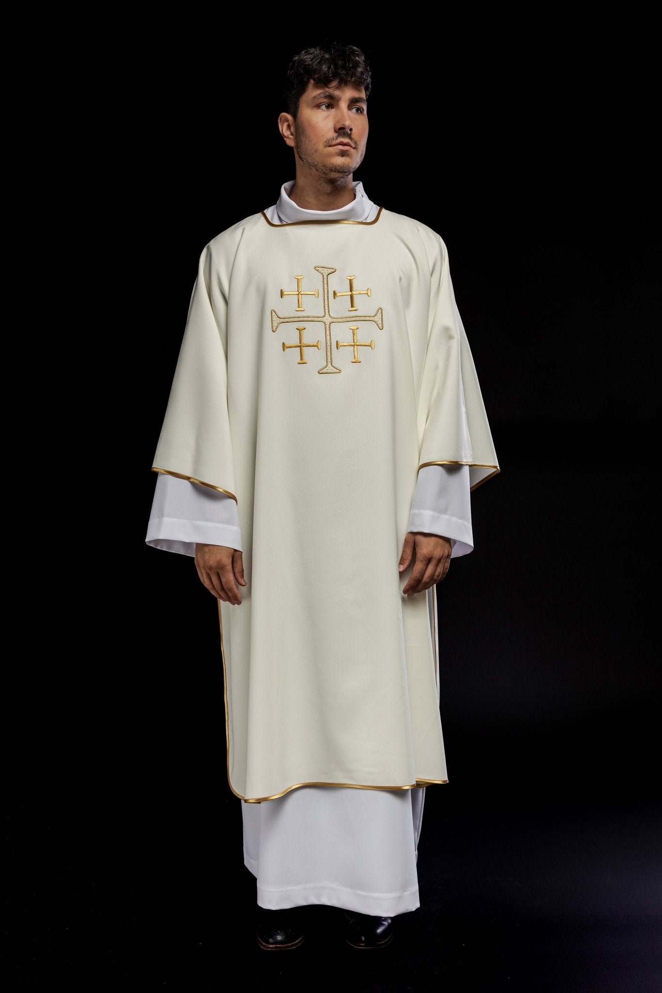 Cream dalmatic with crosses embroidery KDL/260/05/12/A - HAFTINAUSA.COM