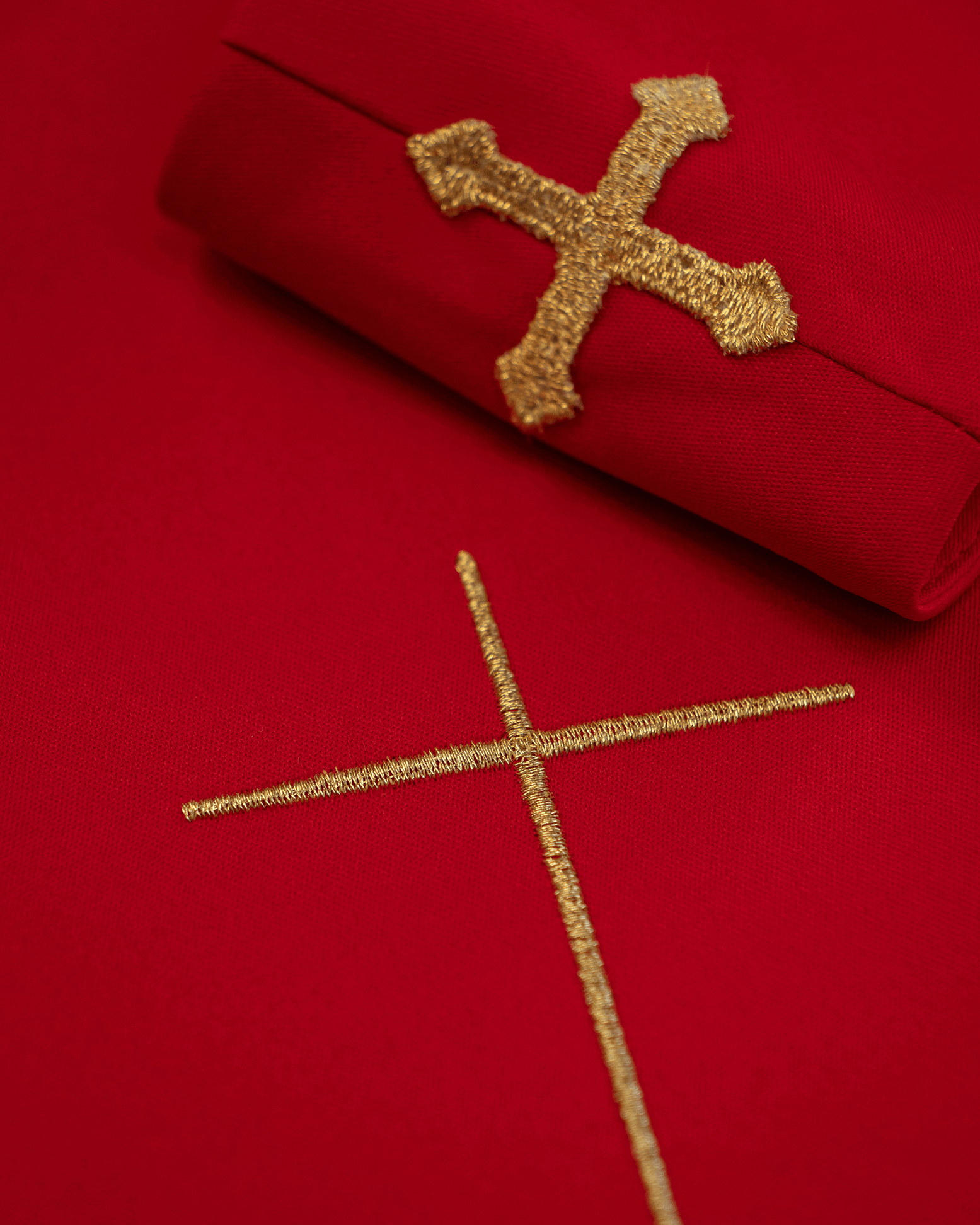 Red chasuble with cross symbol and grapes