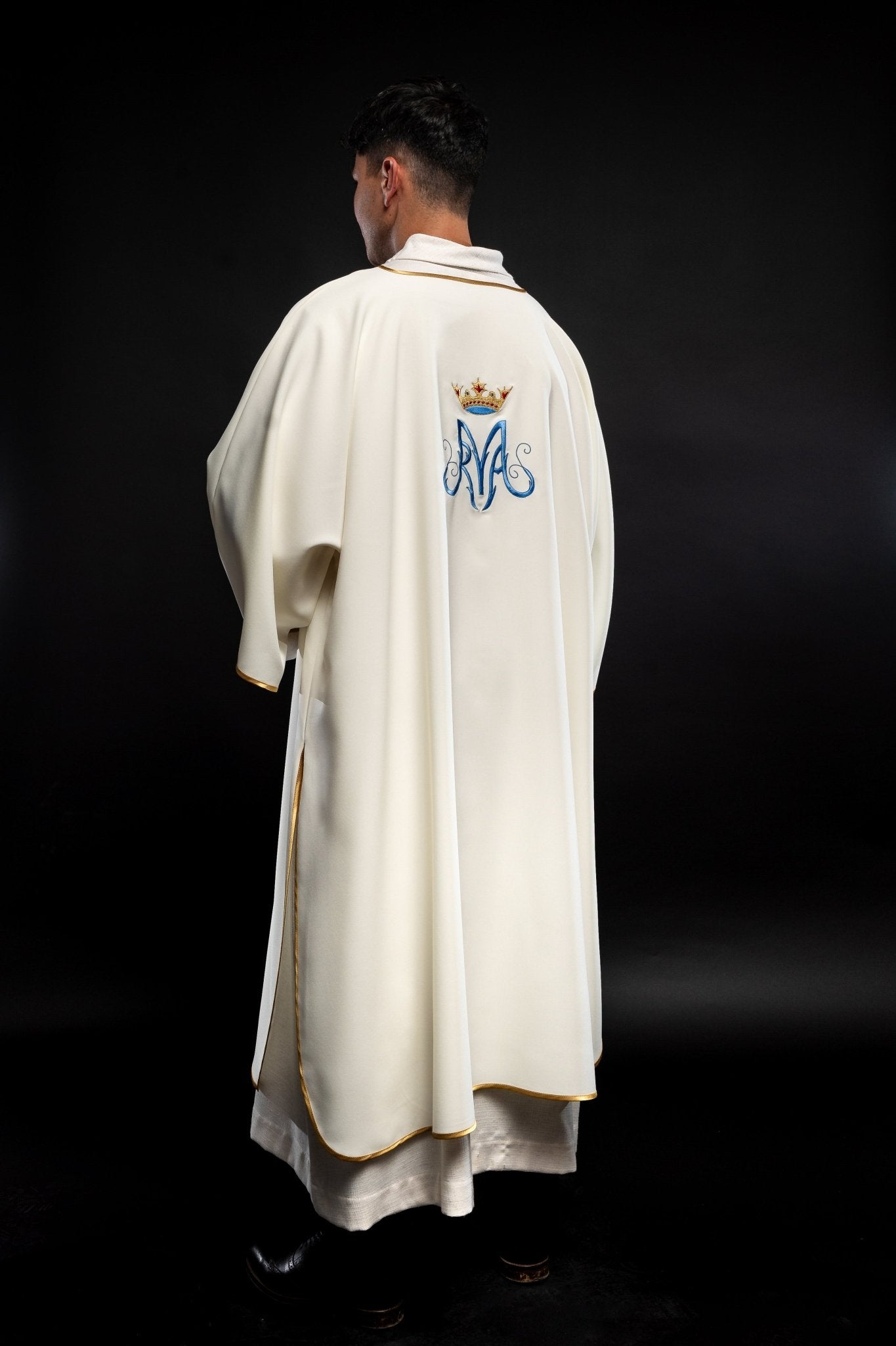 Dalmatic with Mary Motif Embroidery KDL/216/05/12/D - HAFTINAUSA.COM