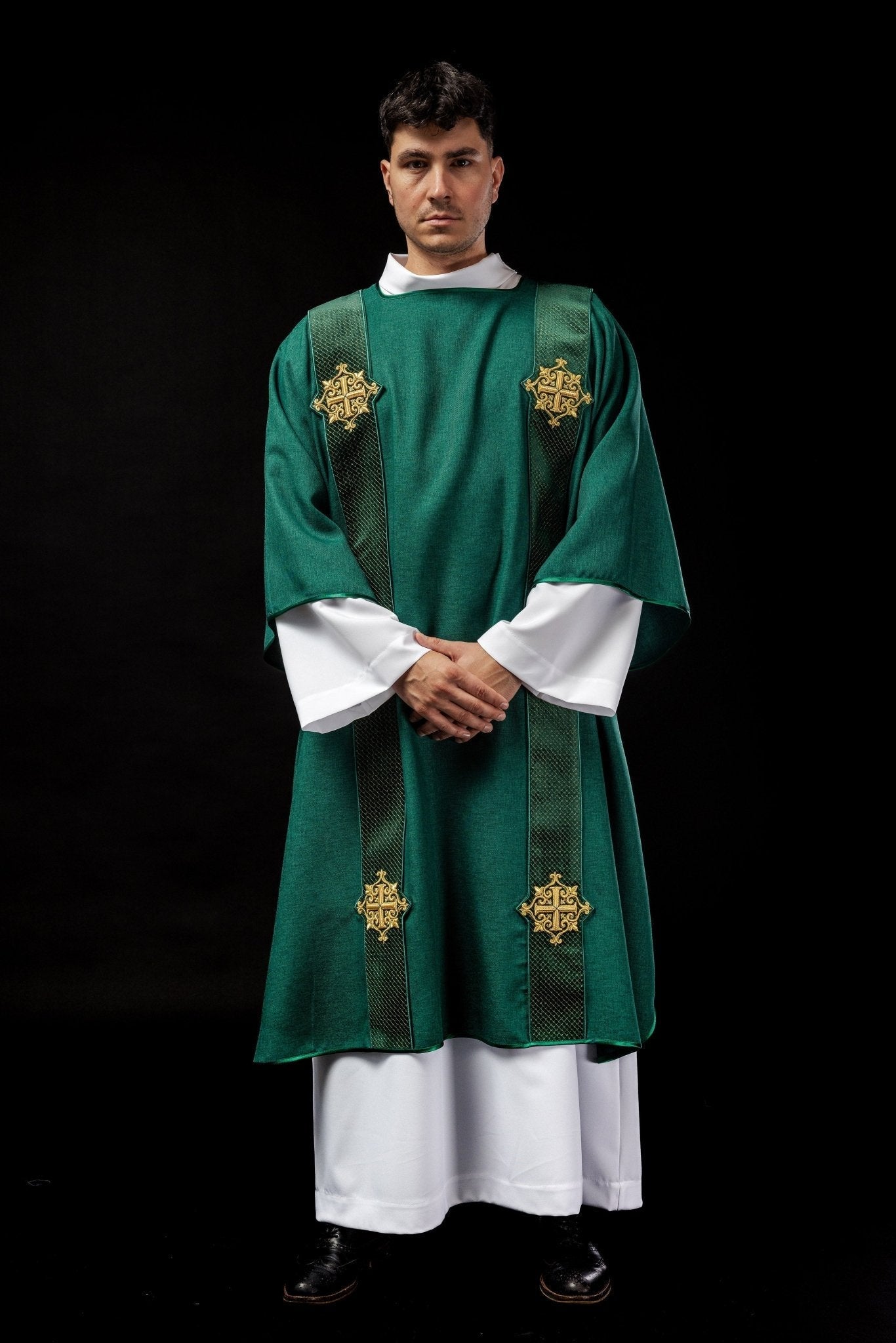Dalmatic with stripes on a velvet background with the symbols of the Cross Green LE/1030/01/B - HAFTINAUSA.COM