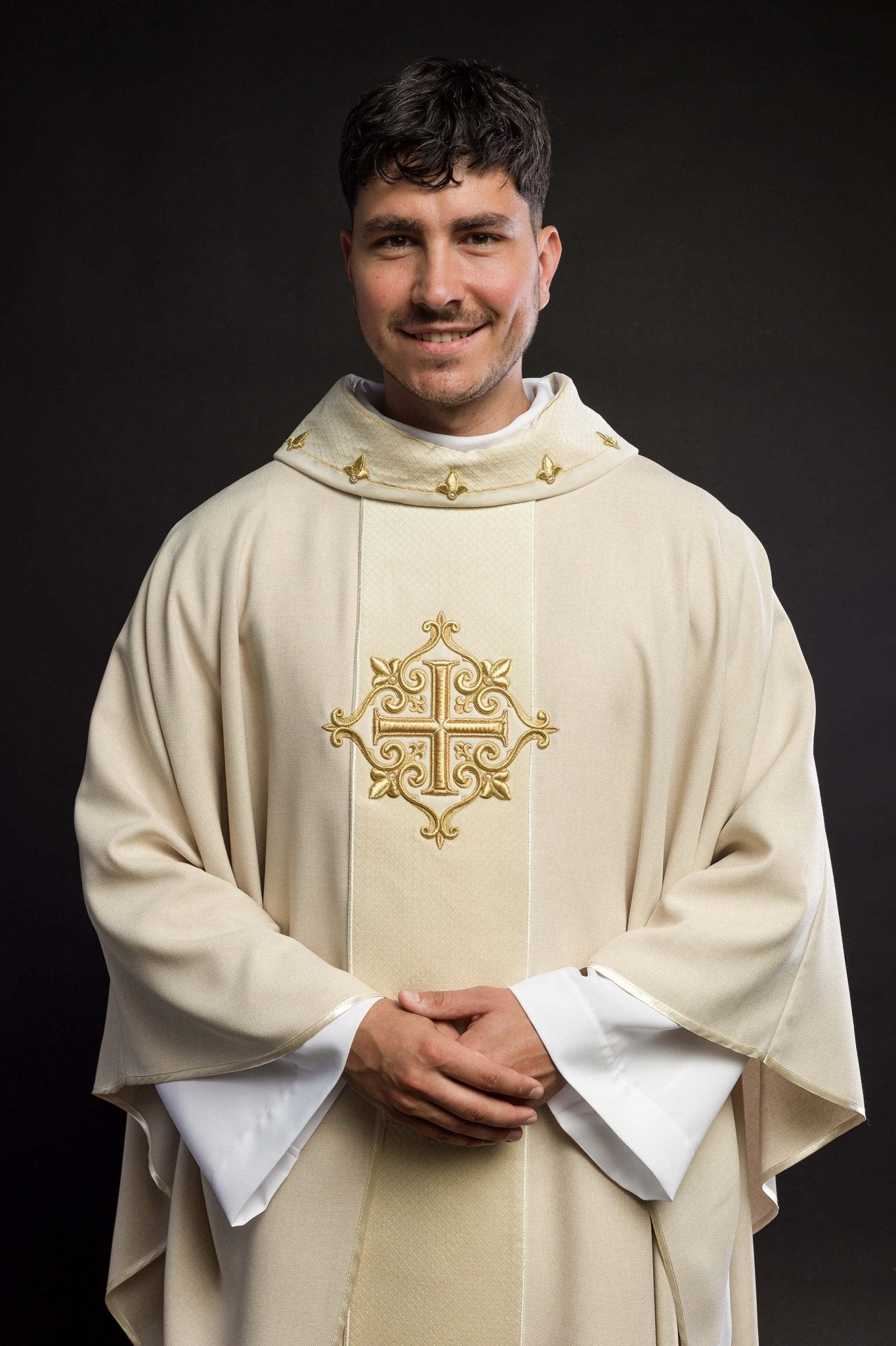 Ecru Chasuble with Embroidered Cross Symbol LE/7029/05 - HAFTINAUSA.COM