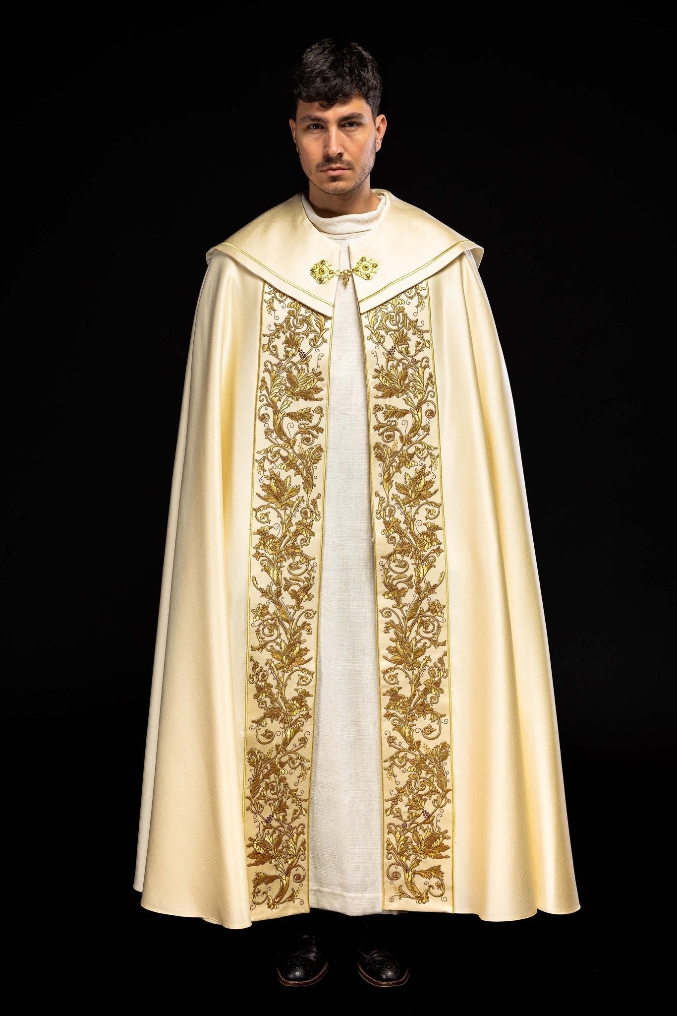 Ecru clergy cope with gold Chalice embroidery KKP/013/05/20 ECRU SAT. POMPON 145cm - HAFTINAUSA.COM