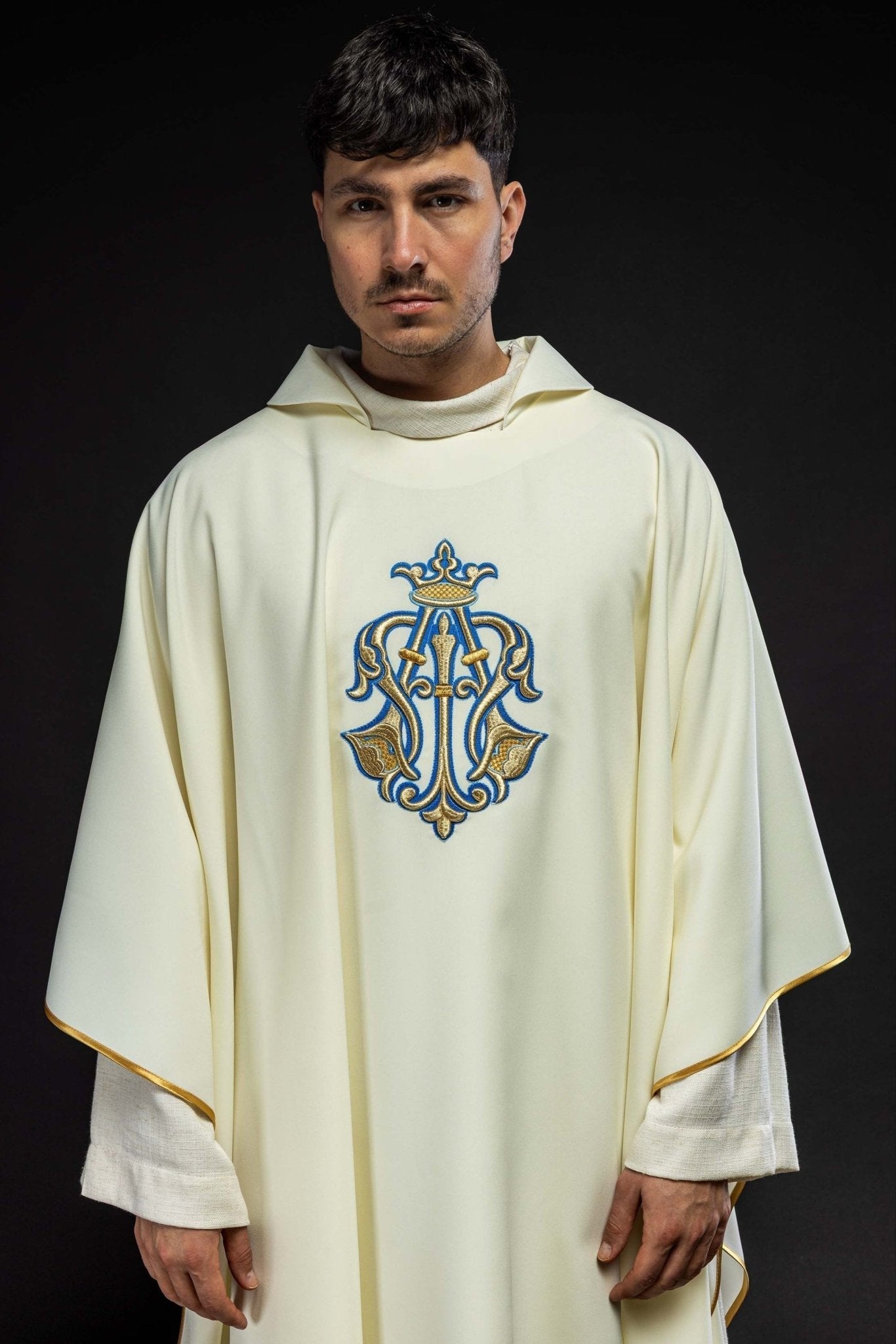Ecru embroidered chasuble with Marian symbol and wide collar KOK/002/05/12/KARO - HAFTINAUSA.COM