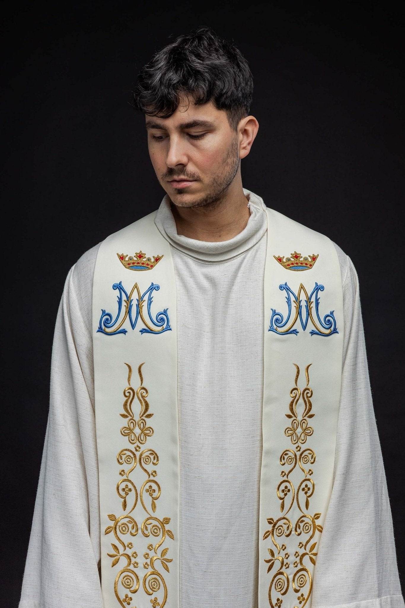 Ecru embroidered Marian priestly stole KST/056/05/01 ECRU - HAFTINAUSA.COM