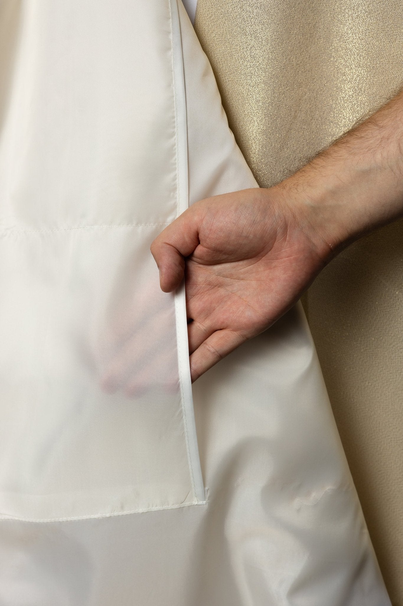 Ecru IHS embroidered liturgical veil KWL/037/05/20 50*270 ECRU SAT - HAFTINAUSA.COM