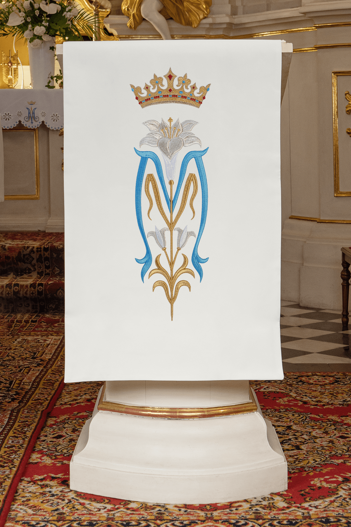 Ecru lectern cover embroidered with an ecru Marian motif KMO/022/05/01 ECRU 55*250 - HAFTINAUSA.COM