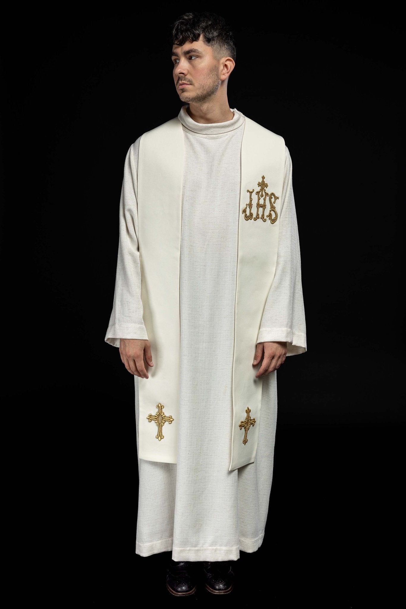 Ecru priestly stole embroidered with a Cross and IHS KST/157/05/01 ECRU - HAFTINAUSA.COM
