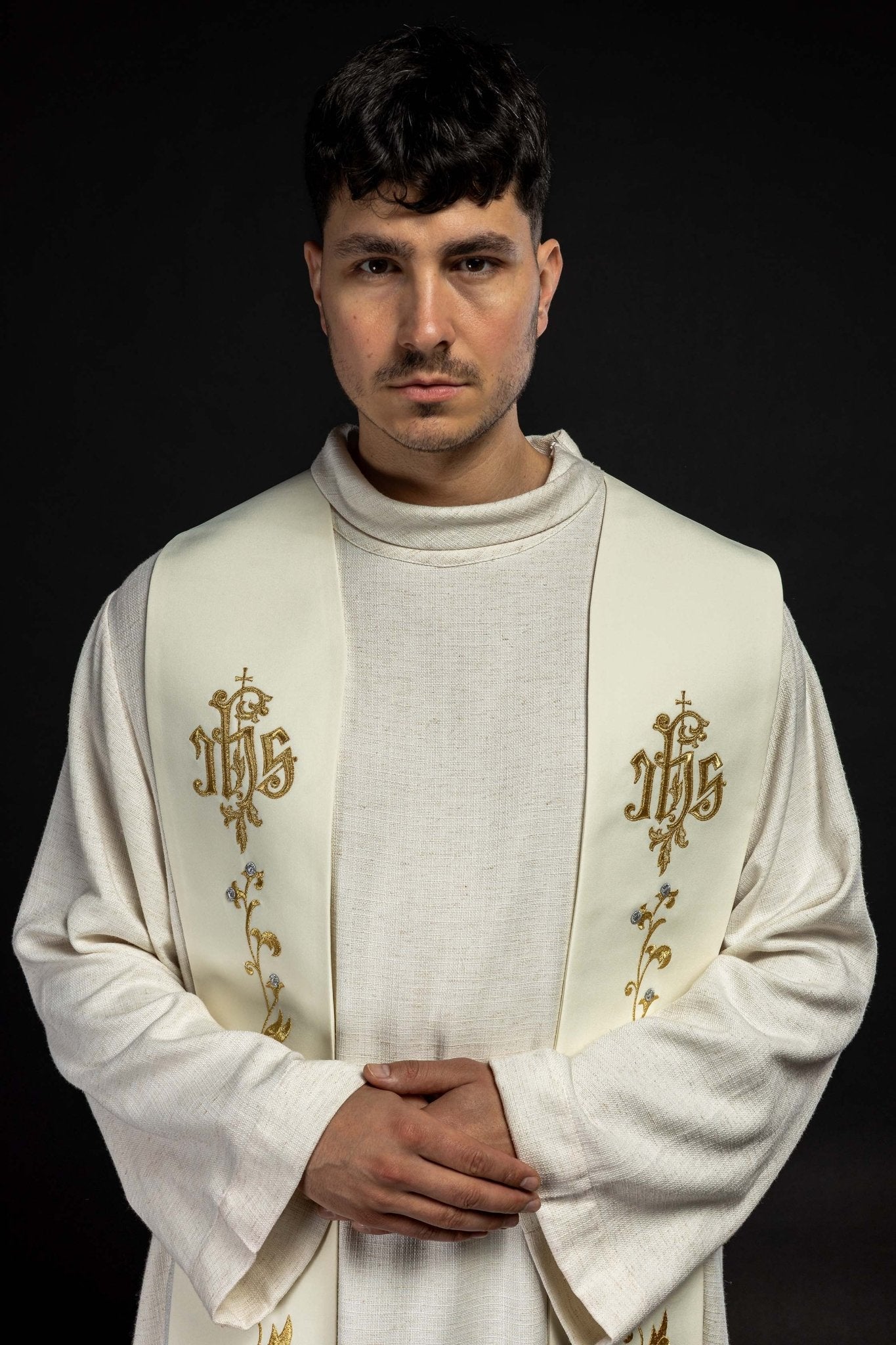 Ecru priestly stole embroidered with IHS on a cross KST/037/05/01 ECRU - HAFTINAUSA.COM