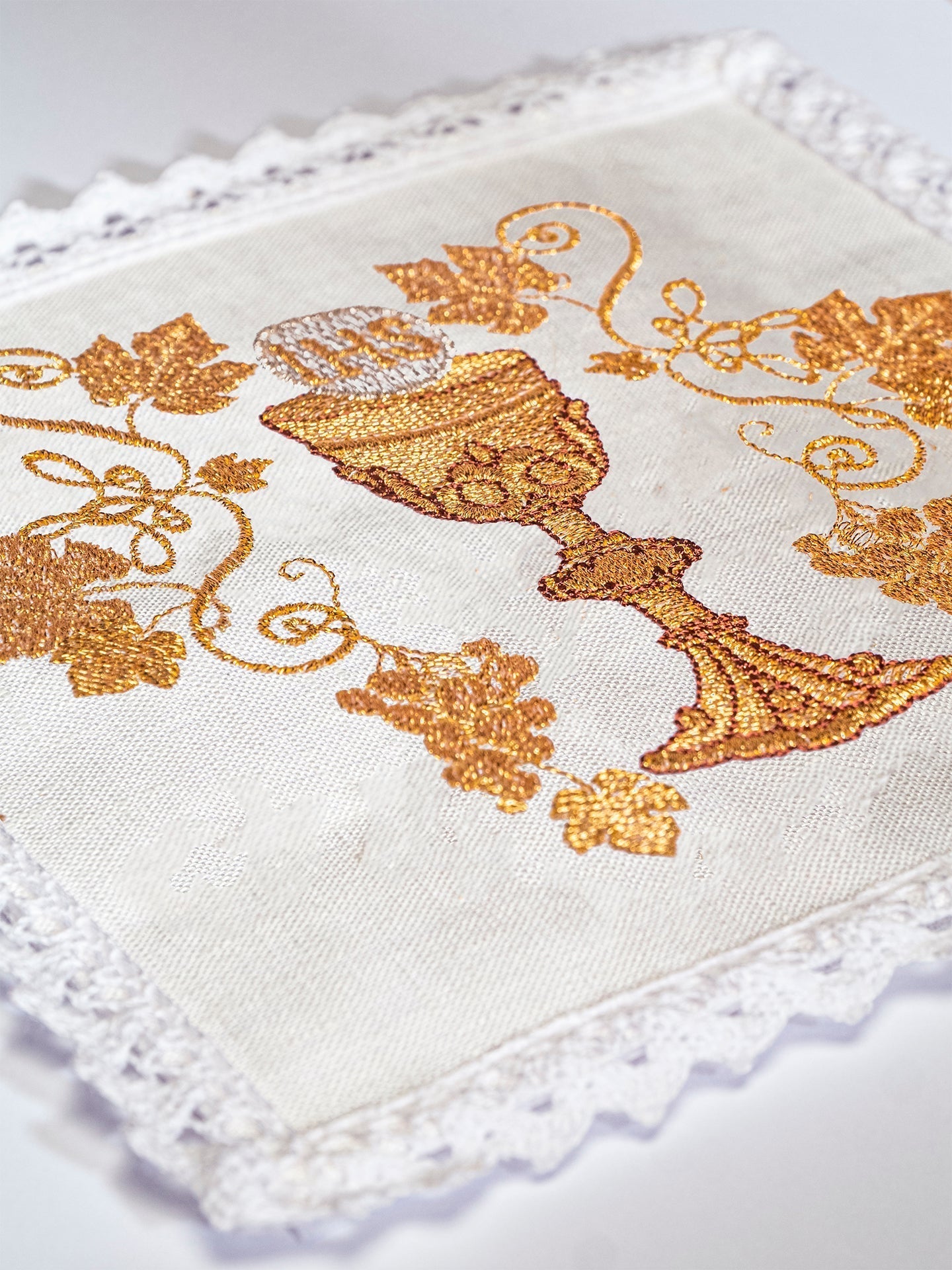 Embroidered altar linen KKL/166 KKL/166 - HAFTINAUSA.COM