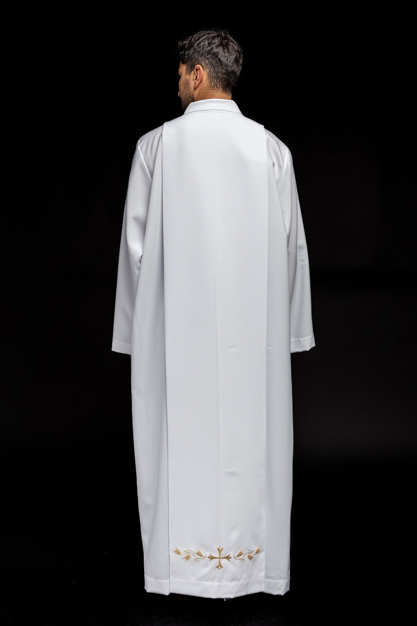 Embroidered cleric alb with collar KAB/004/04/12 135cm/164cm - HAFTINAUSA.COM