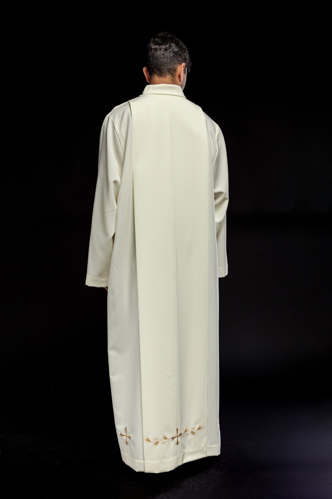 Embroidered cleric alb with collar KAB/004/05/12 135cm/164cm - HAFTINAUSA.COM
