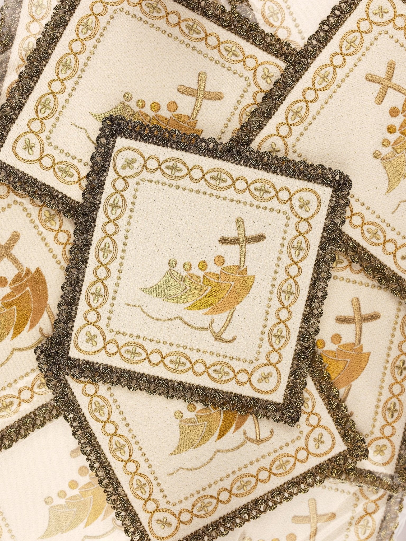 Embroidered Pall Jubilee Rome 2025 JR/016/05/85 18*18 ECRU - HAFTINAUSA.COM