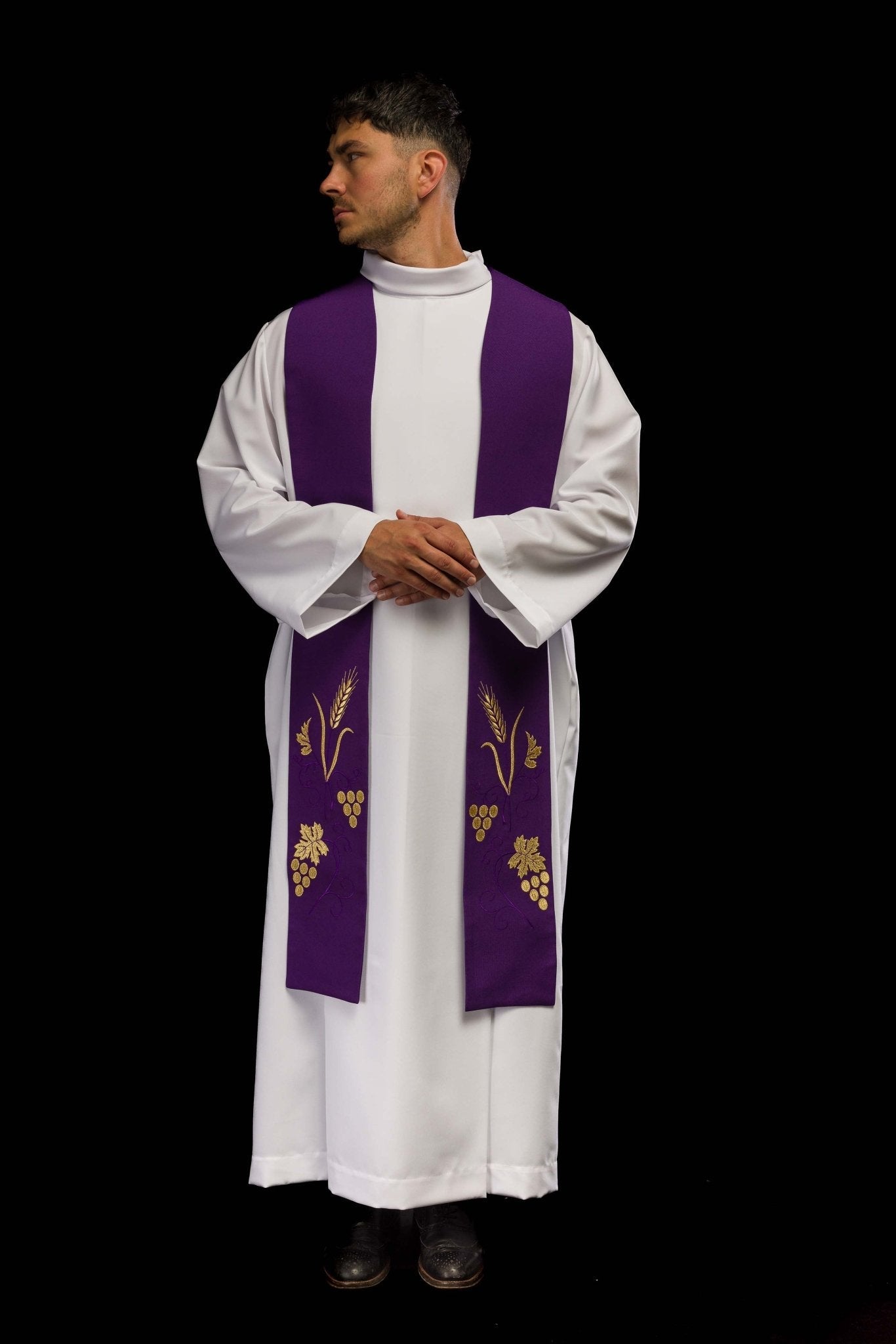 Embroidered priestly stole with grape and wheat motif in purple KST/003/03/01 FIOLET - HAFTINAUSA.COM