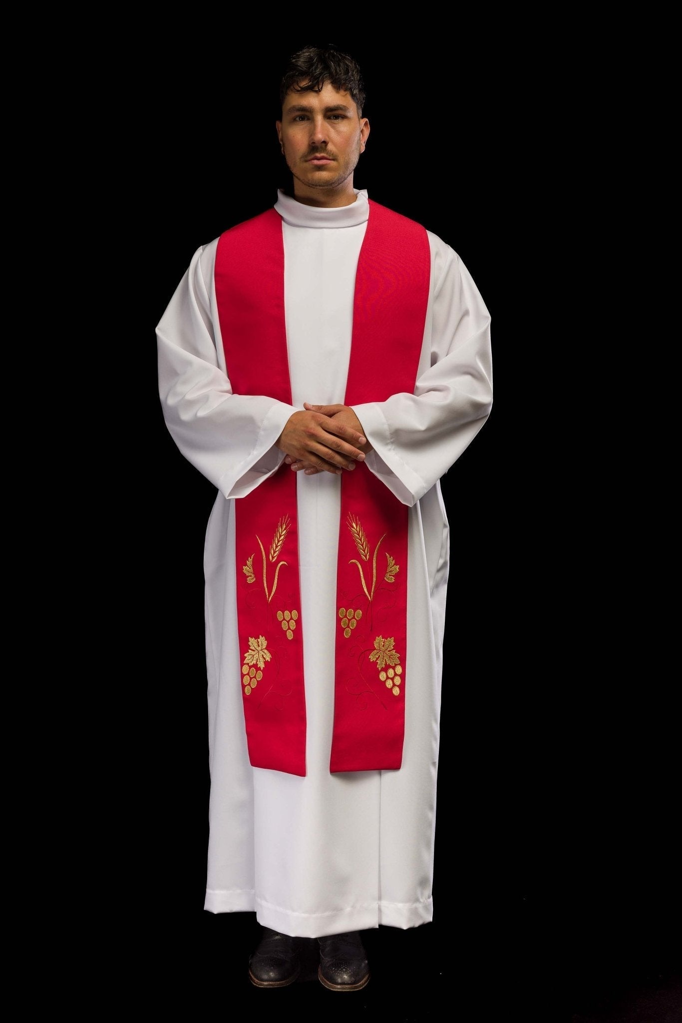 Embroidered priestly stole with grape and wheat motif in red KST/003/02/01 CZERWONY - HAFTINAUSA.COM