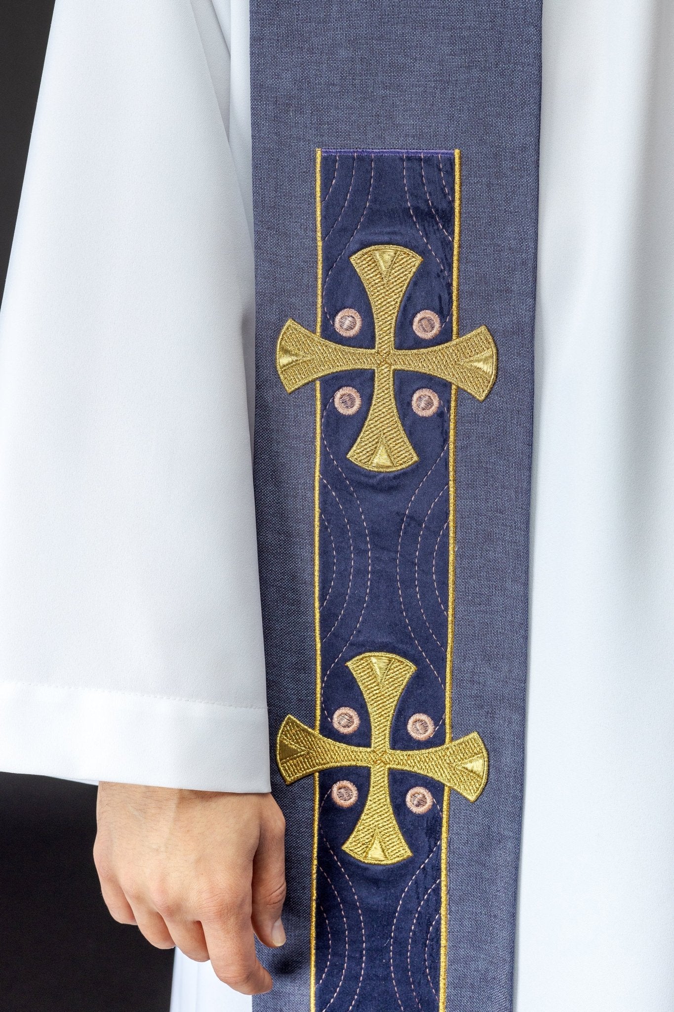 Embroidered stole with crosses purple S - 2068 - 03 - 70 - HAFTINAUSA.COM