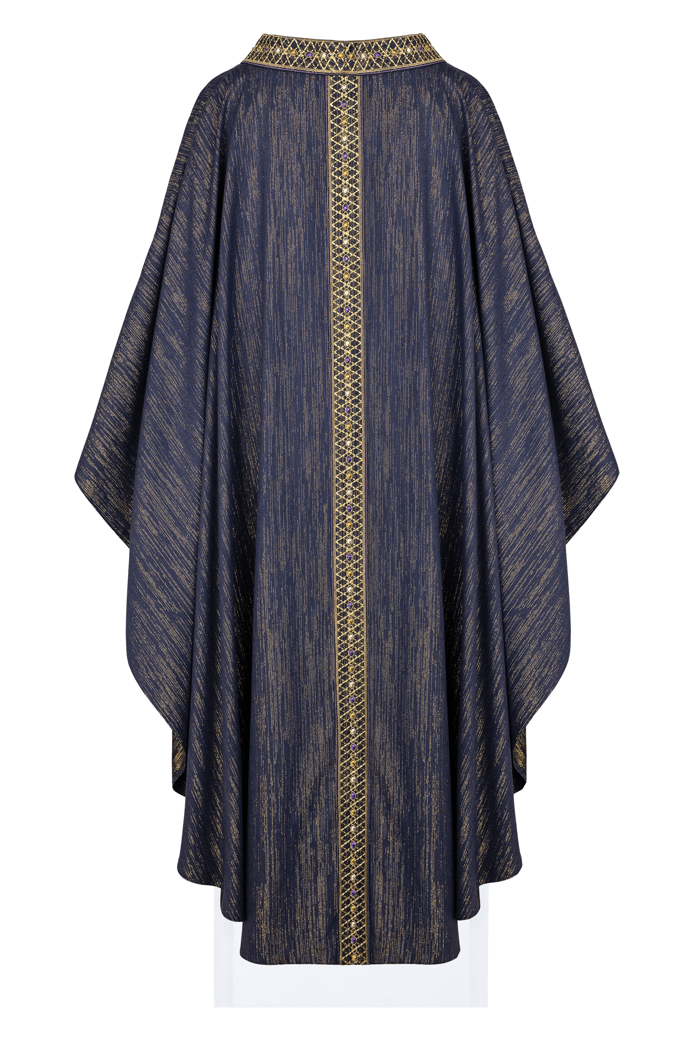 Purple vestment made of glitter fabric