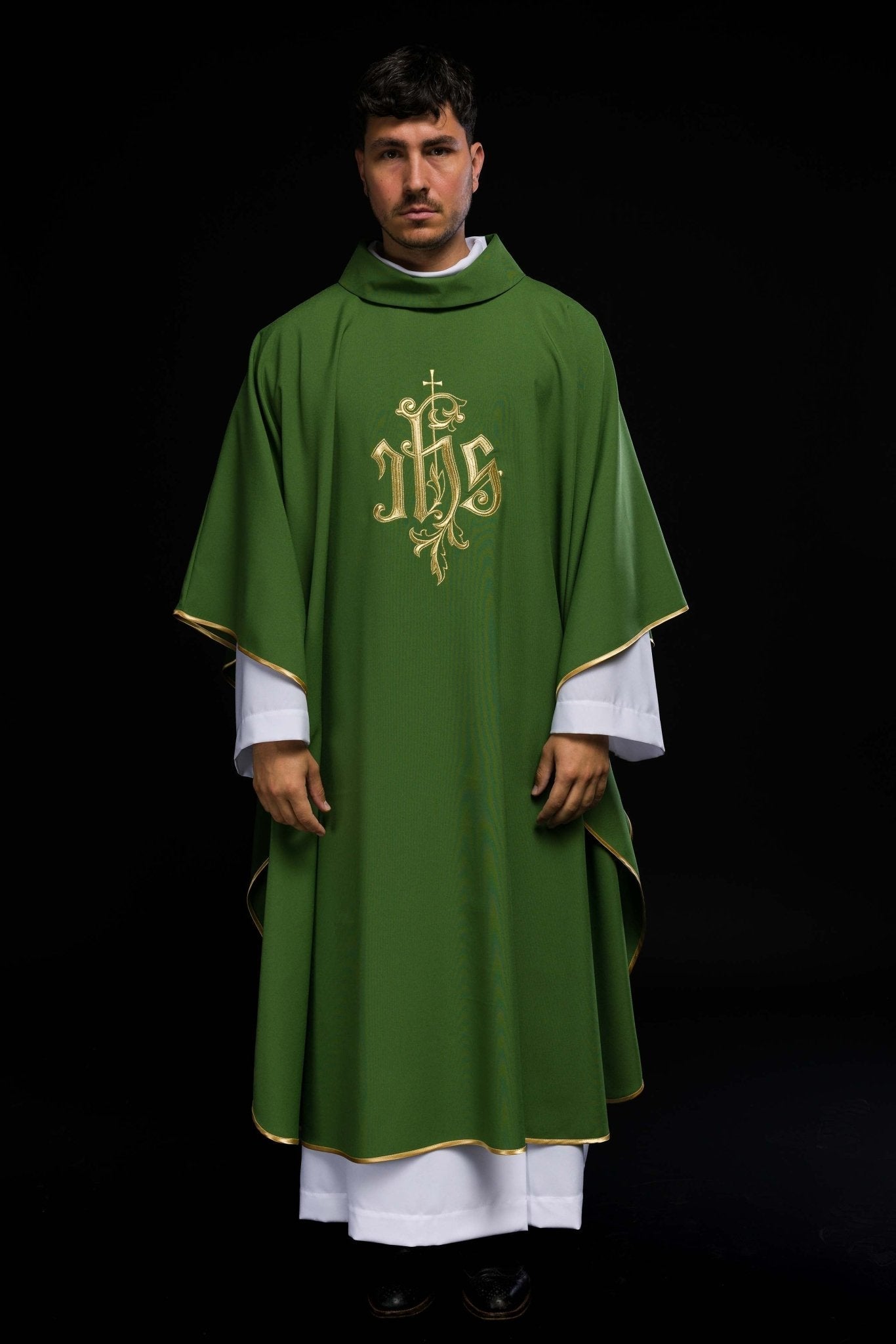 Green chasuble with classic JHS design KOR/032/01/12 ZIELONY - HAFTINAUSA.COM