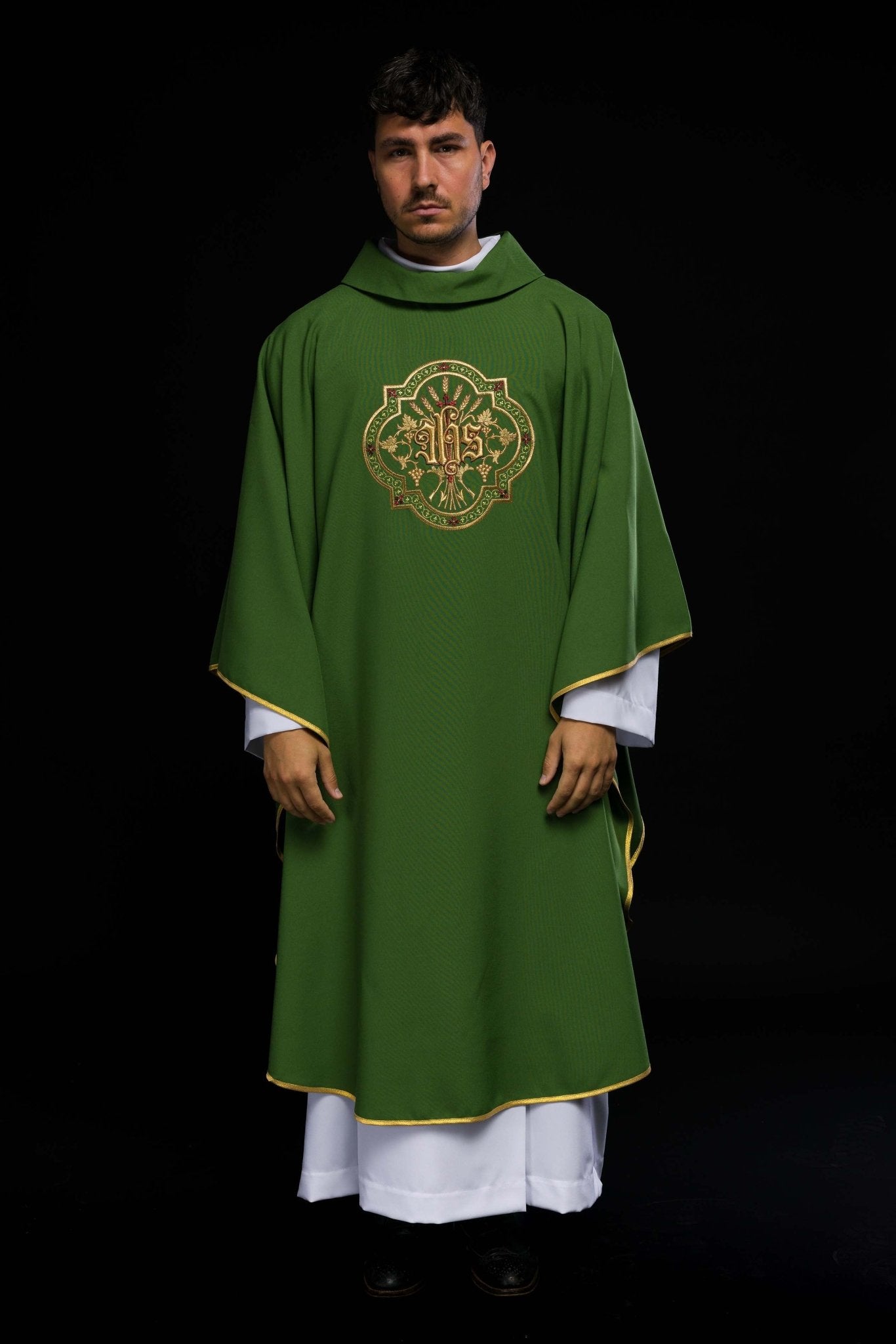 Green chasuble with IHS and PAX embroidery KOR/119/01/01 ZIELONY - HAFTINAUSA.COM
