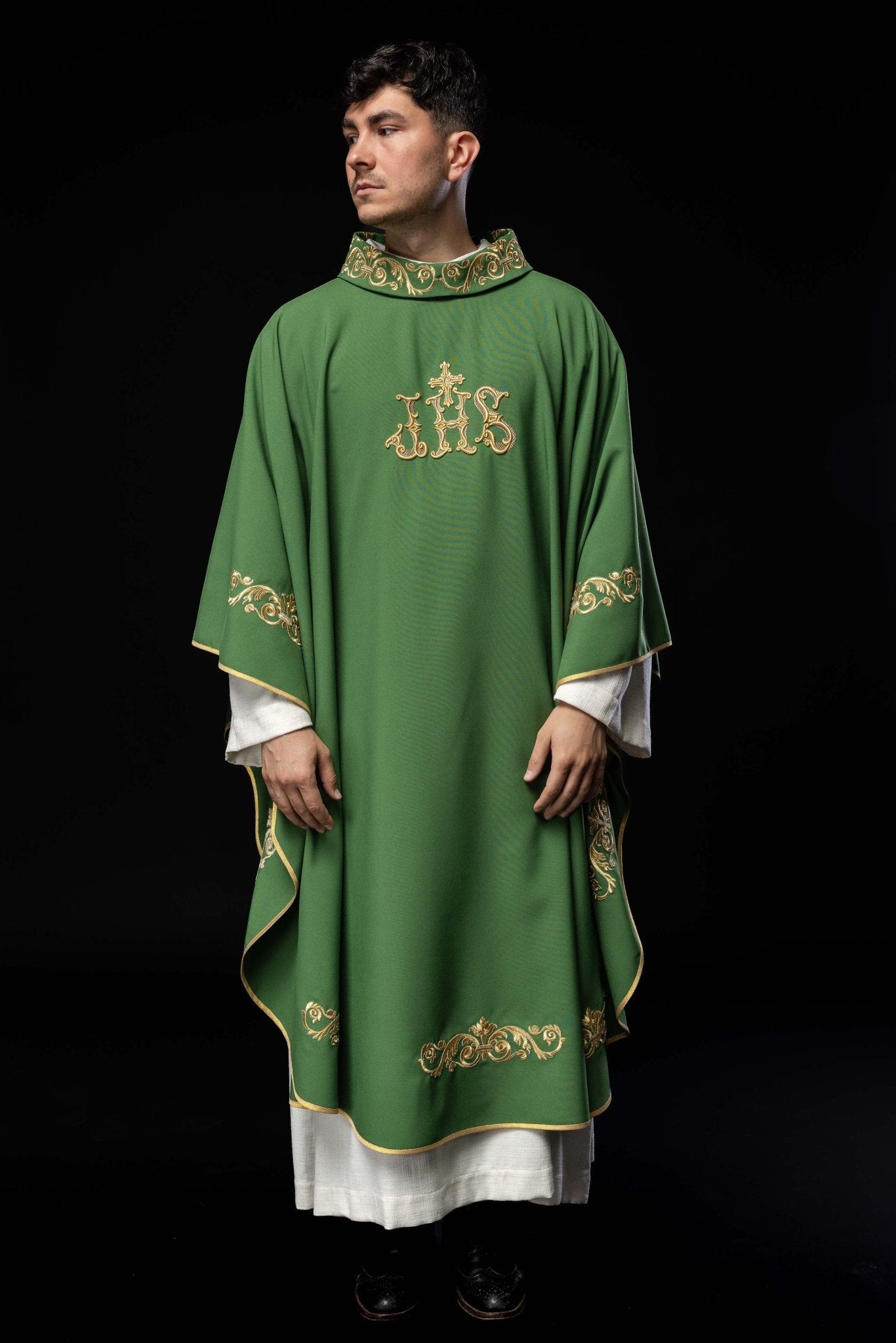 Green chasuble with IHS embroidery KOR/157/01/01 ZIELONY - HAFTINAUSA.COM