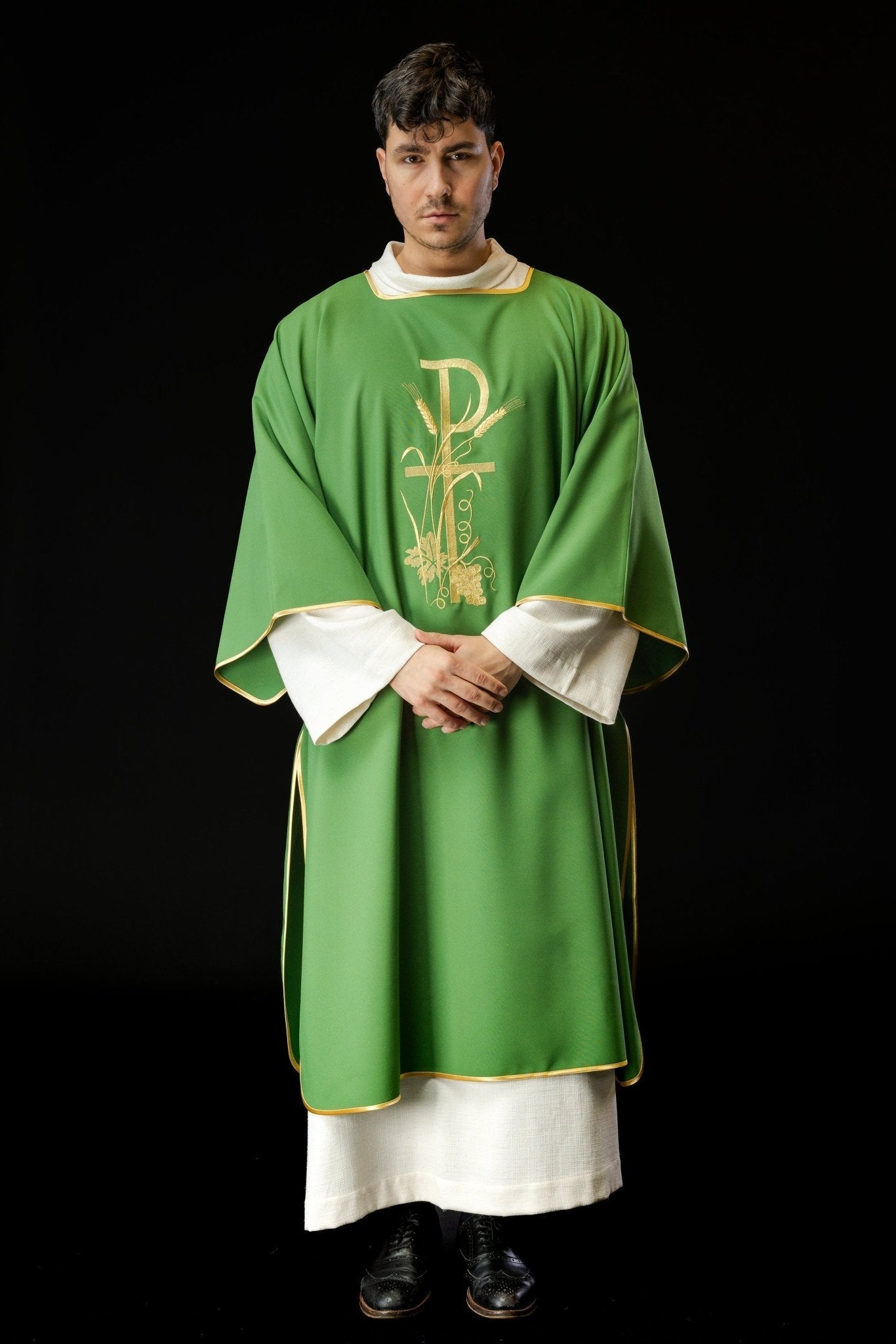 Green dalmatics with gold Pax cross embroidery KDL/026/01/12/D ZIELONY DALMATYK - HAFTINAUSA.COM