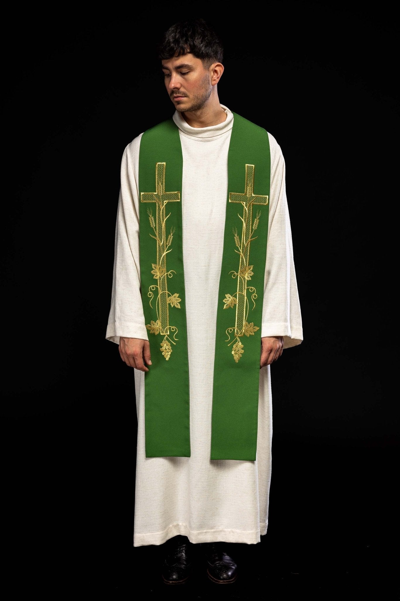 Green priestly stole embroidered cross KST/072/01/01 ZIELONY - HAFTINAUSA.COM