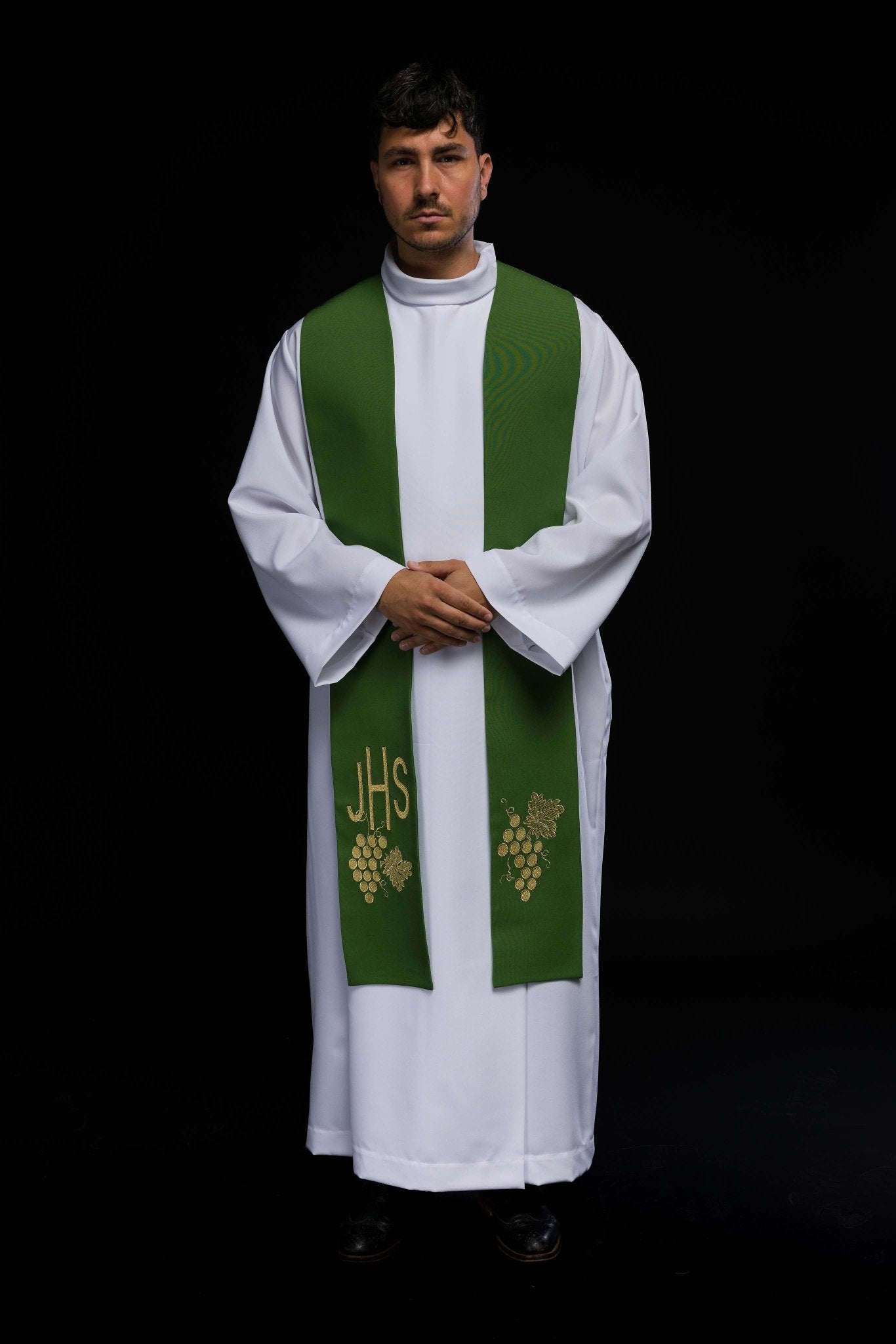 Green priestly stole embroidered IHS with grapes KST/068/01/01 ZIELONY - HAFTINAUSA.COM