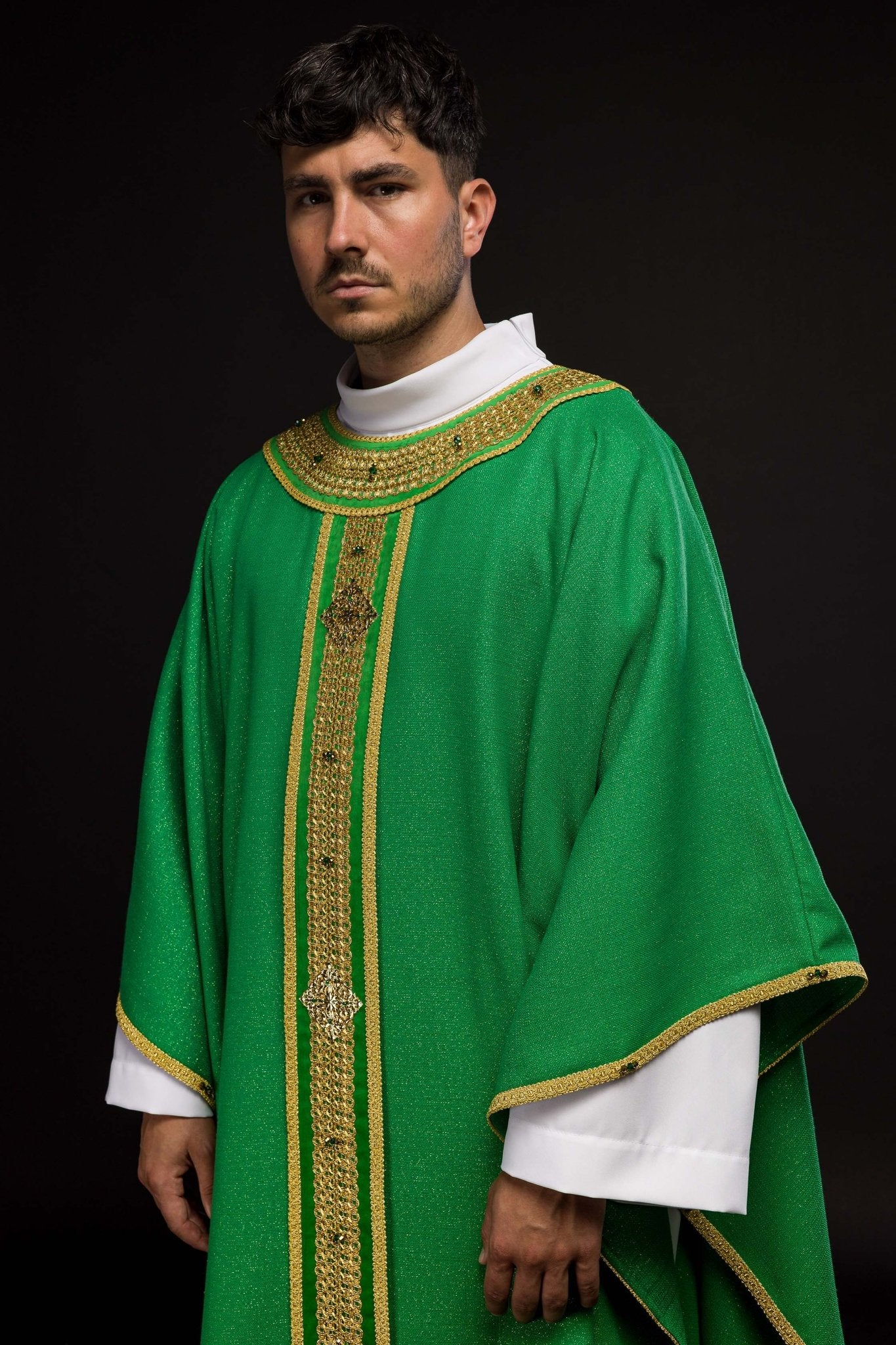 Handmade chasuble with natural stones Handmade 7001 HM/7001/01/71/PA01 - HAFTINAUSA.COM