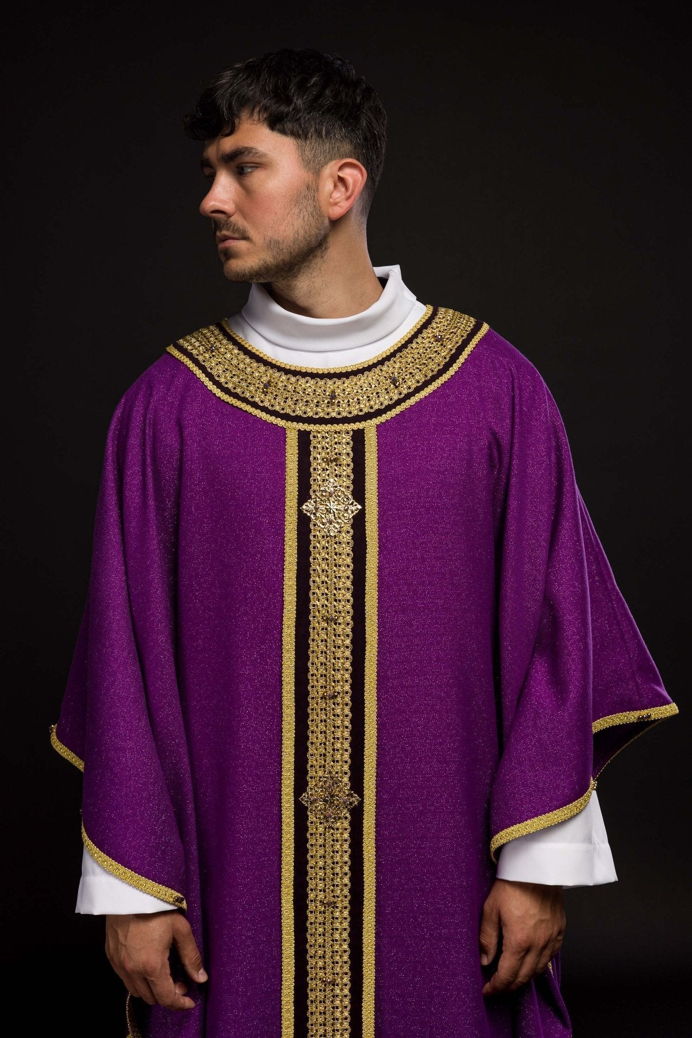 Handmade chasuble with natural stones Handmade 7001 HM/7001/03/71/PA03 - HAFTINAUSA.COM