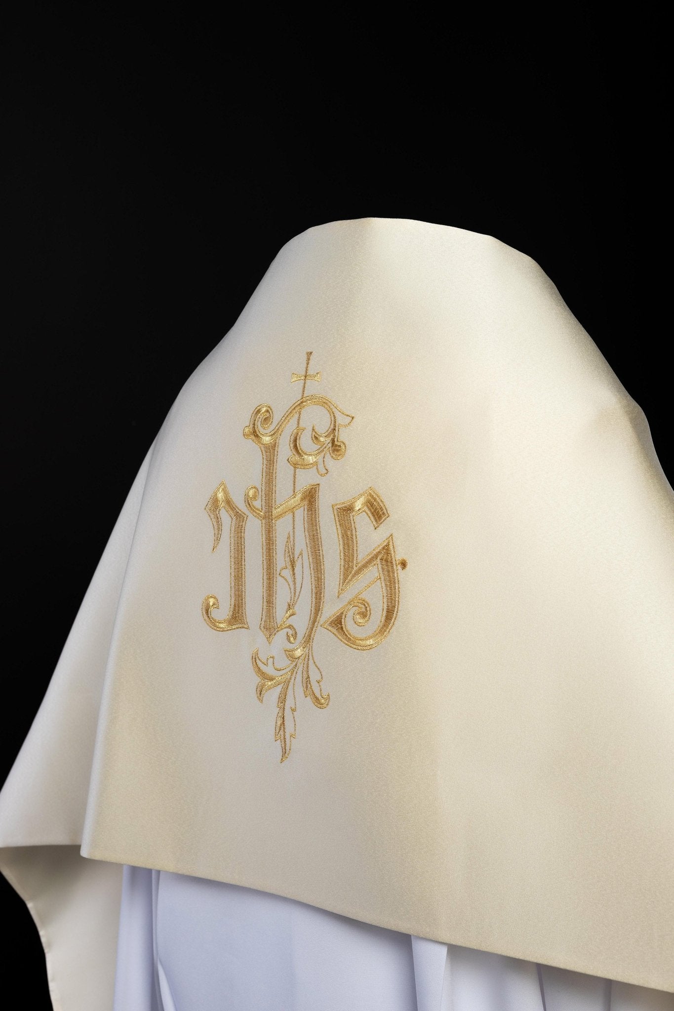 IHS embroidered liturgical veil KWL/038/05/20 55*270 ECRU SAT - HAFTINAUSA.COM