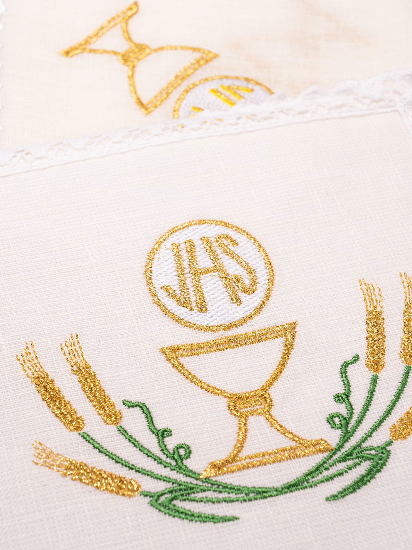 Linen chalice set with eucharistic embroidery chalice with JHS