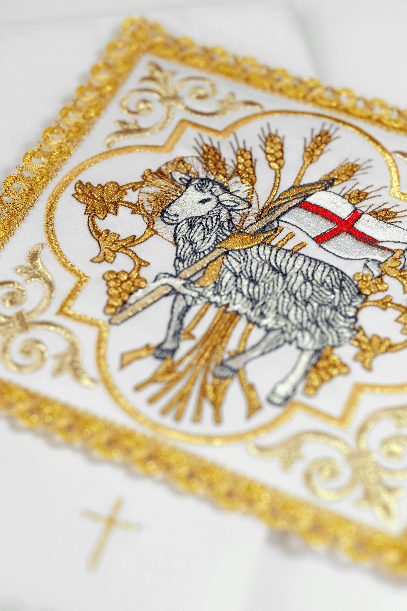 Lamb embroidered linen for Easter KK/5007 - HAFTINAUSA.COM