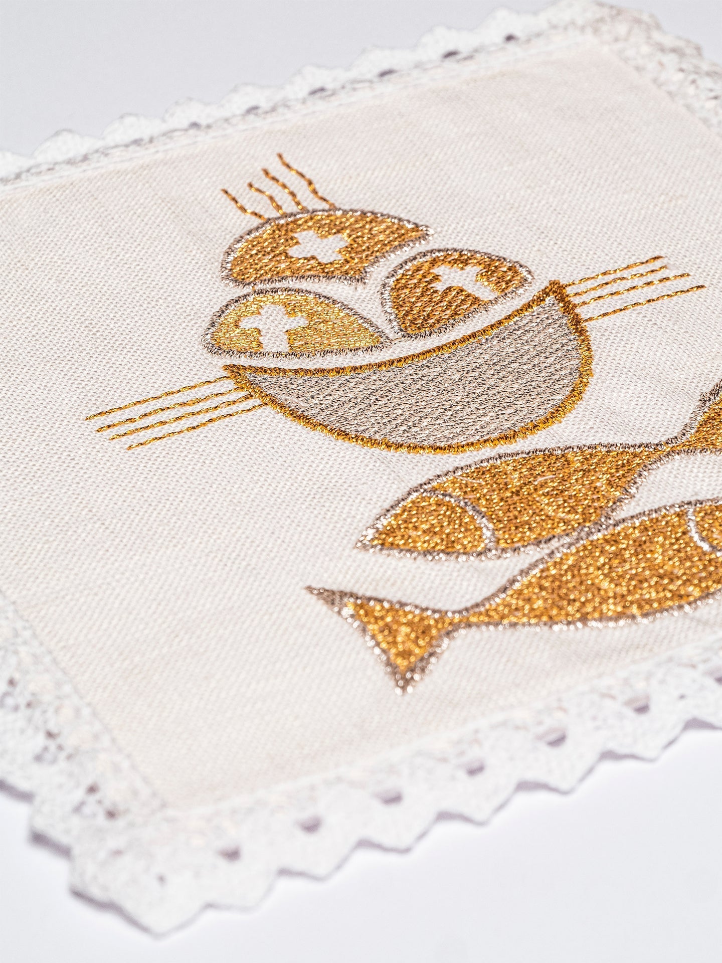 Linen Chalice Linens with Embroidered PAX Motif KKL/018 - HAFTINAUSA.COM