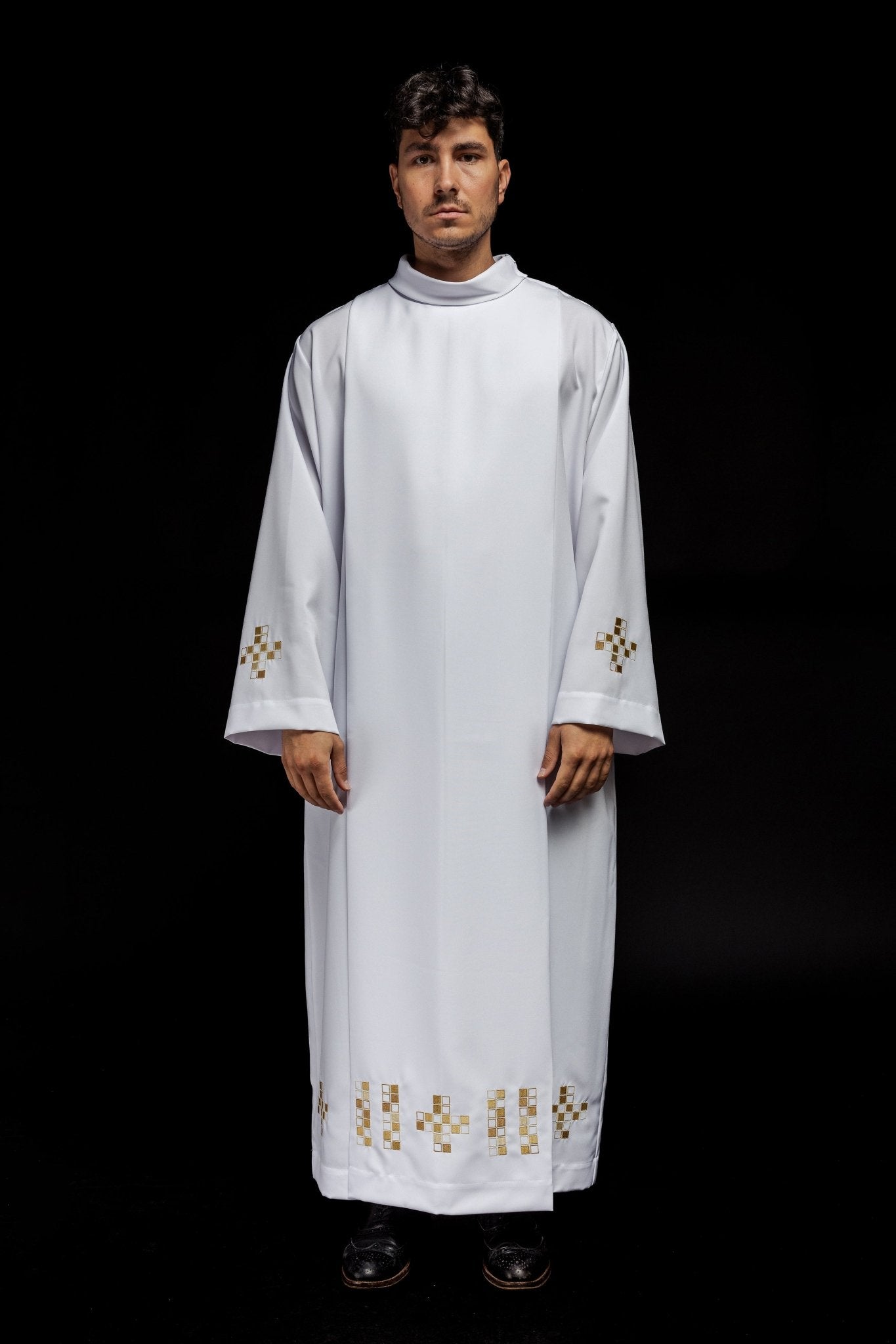 Liturgical alb with mosaic cross embroidery S - 6051 - 04 145cm/176cm - HAFTINAUSA.COM