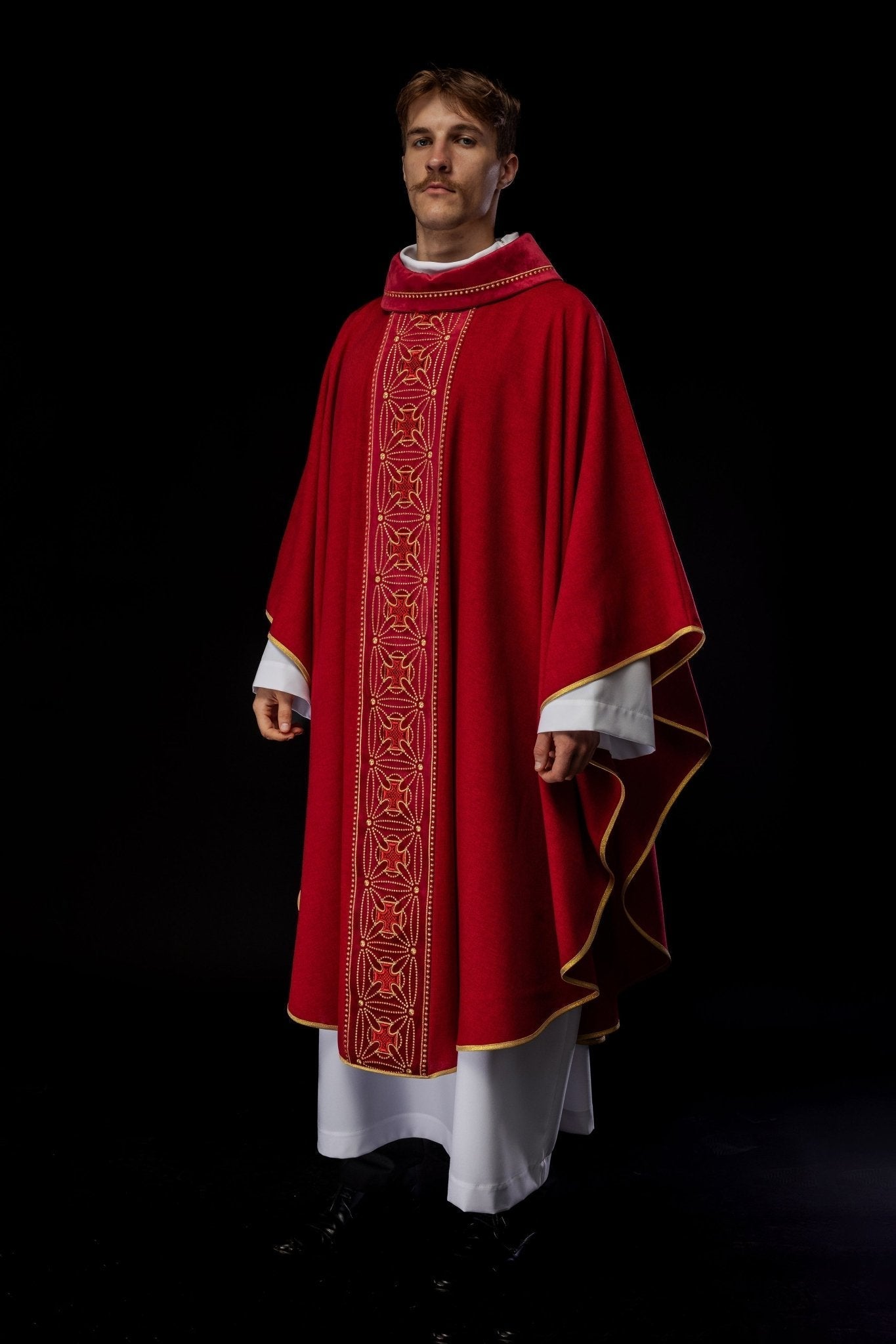 Liturgical chasuble with richly decorated belt with crosses in red color S - 7071 - 02 - 70 - HAFTINAUSA.COM