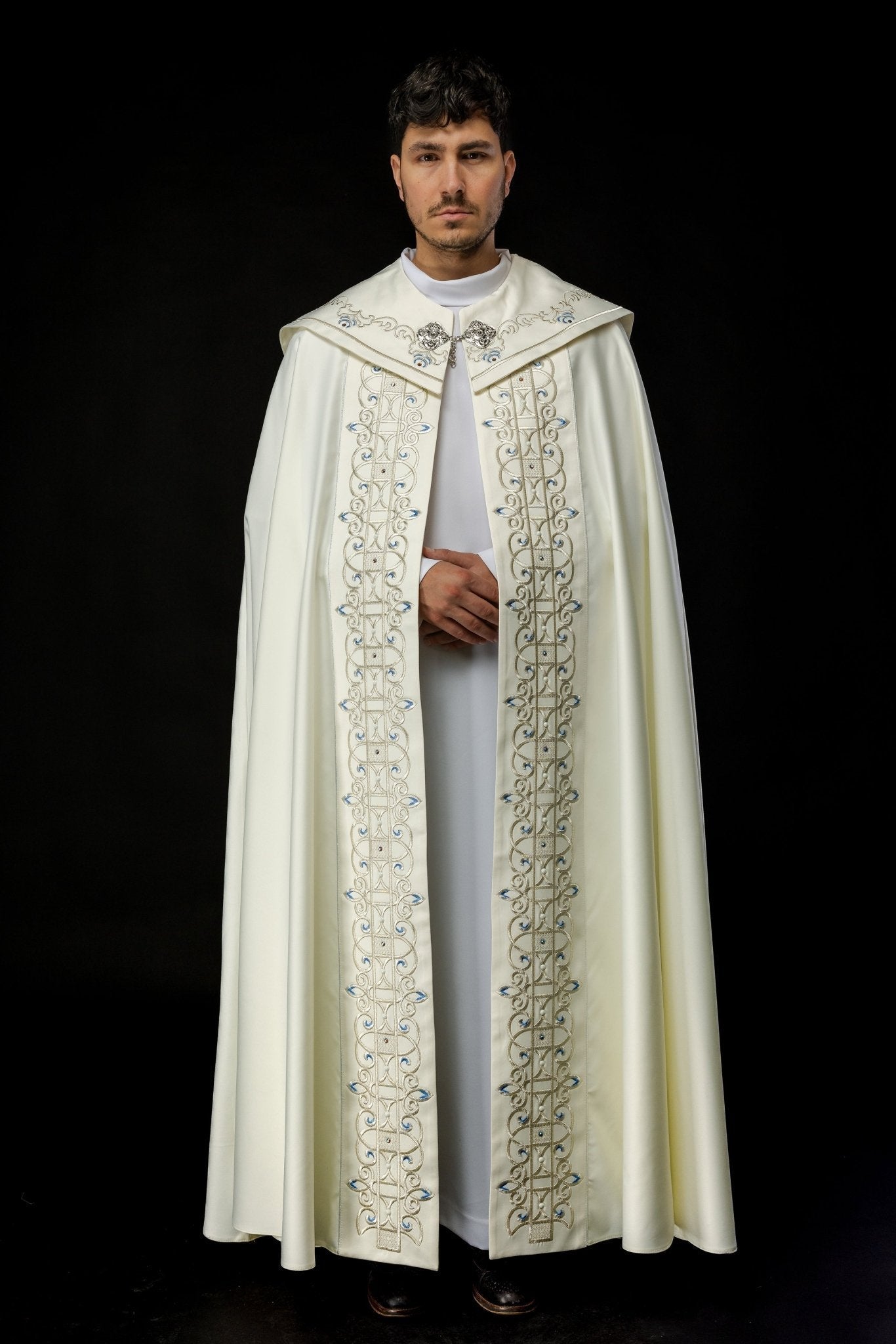 Liturgical Veil Embroidered with Mary Motif Ecru LE/3001/05 150cm - HAFTINAUSA.COM