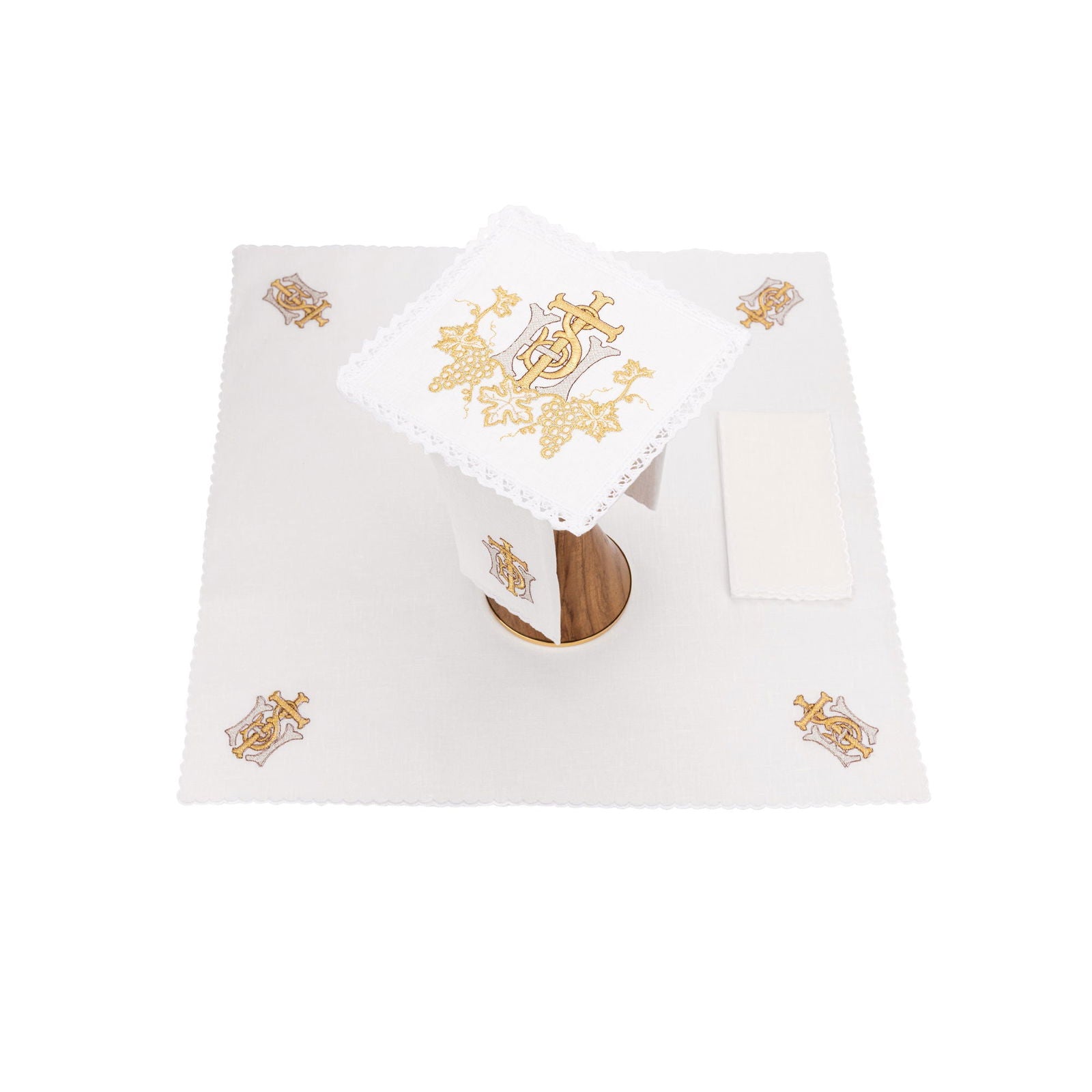 Chalice linens with gold IHS