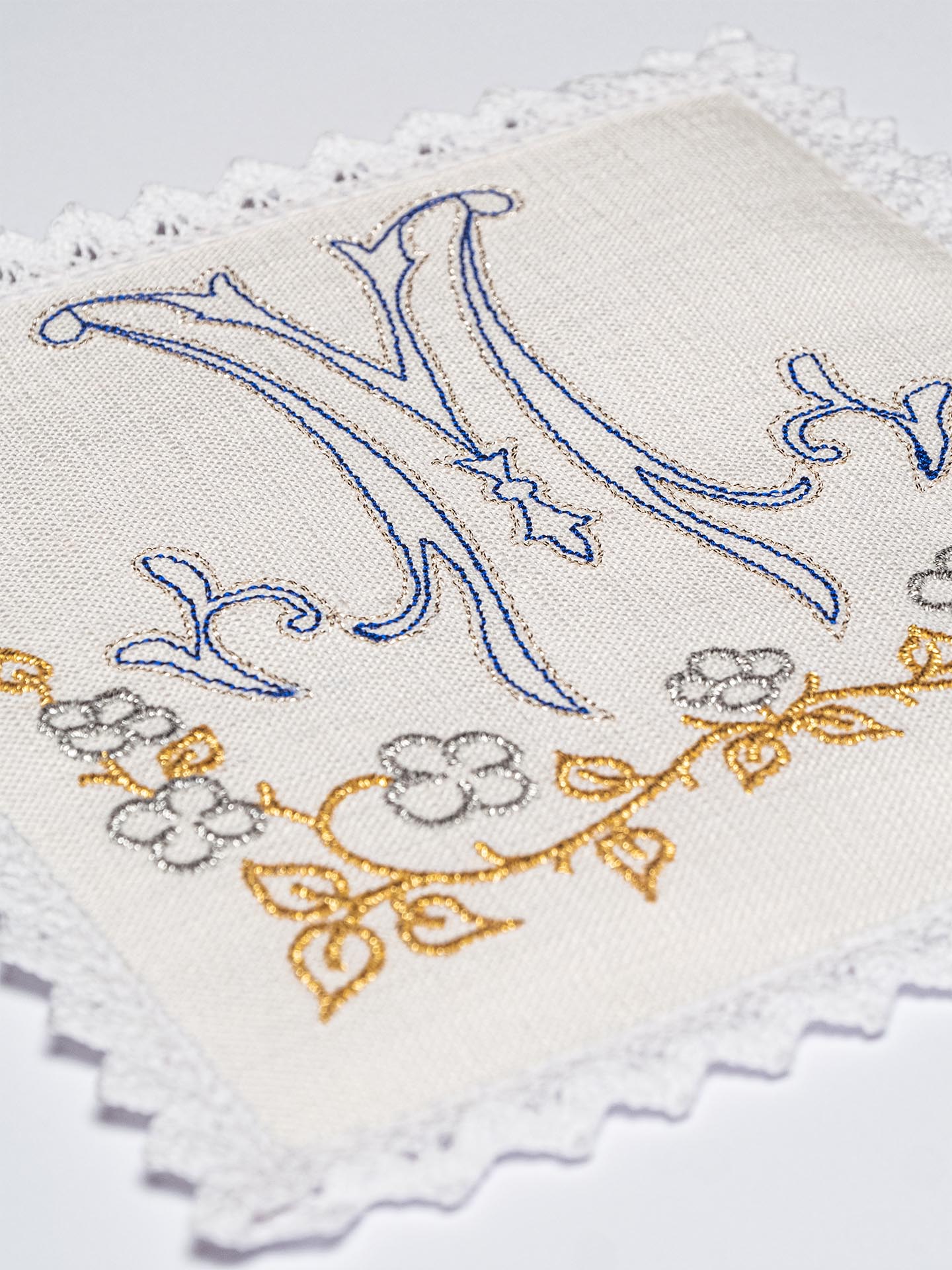 Linen Chalice Linens with Marian Embroidery