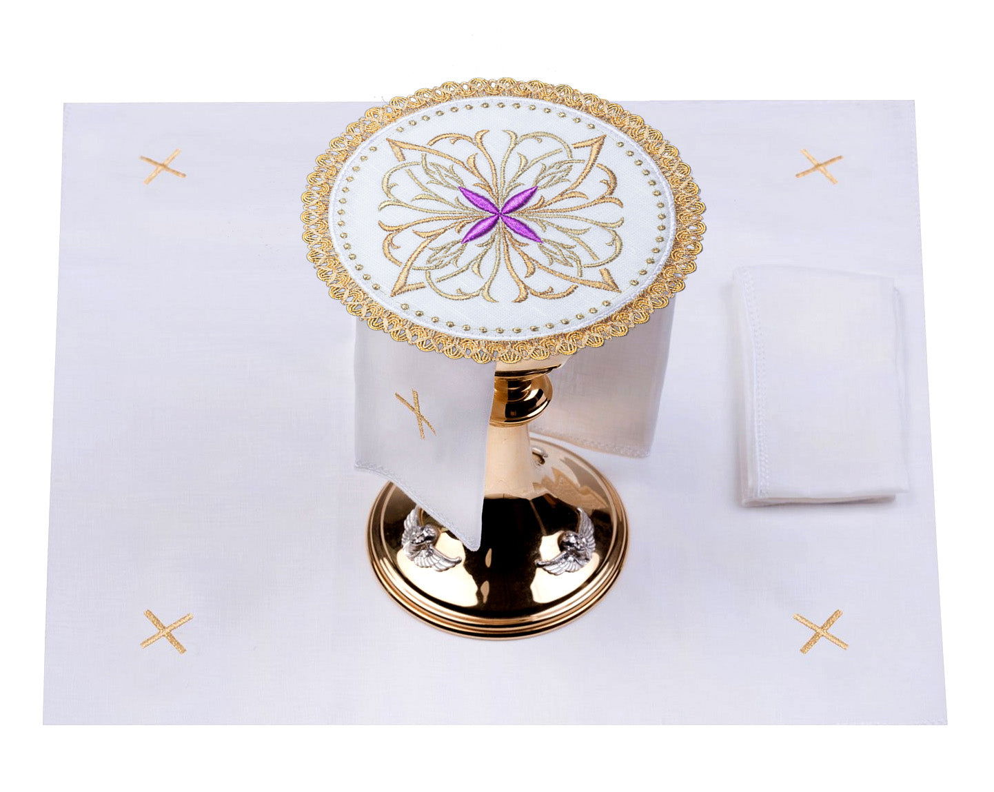 Linen chalice set with purple floral cross motif on round toe