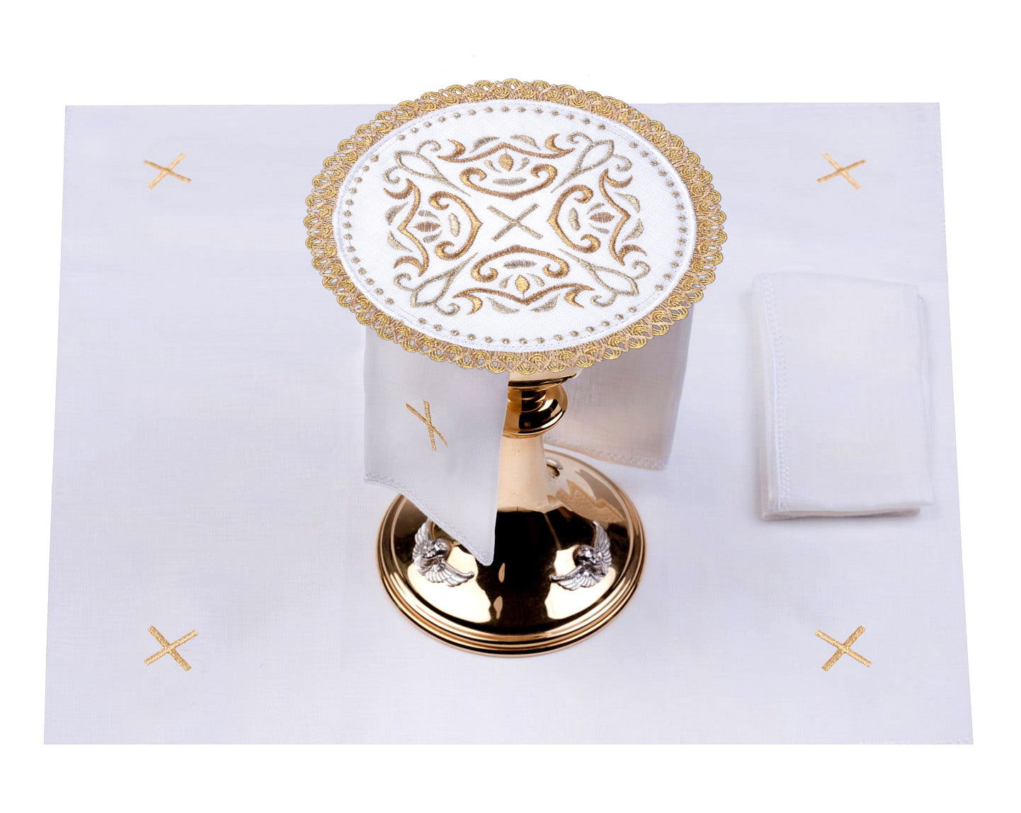 Mass linens set with a cross motif on a round pall richly embroidered S - 5025 - HAFTINAUSA.COM