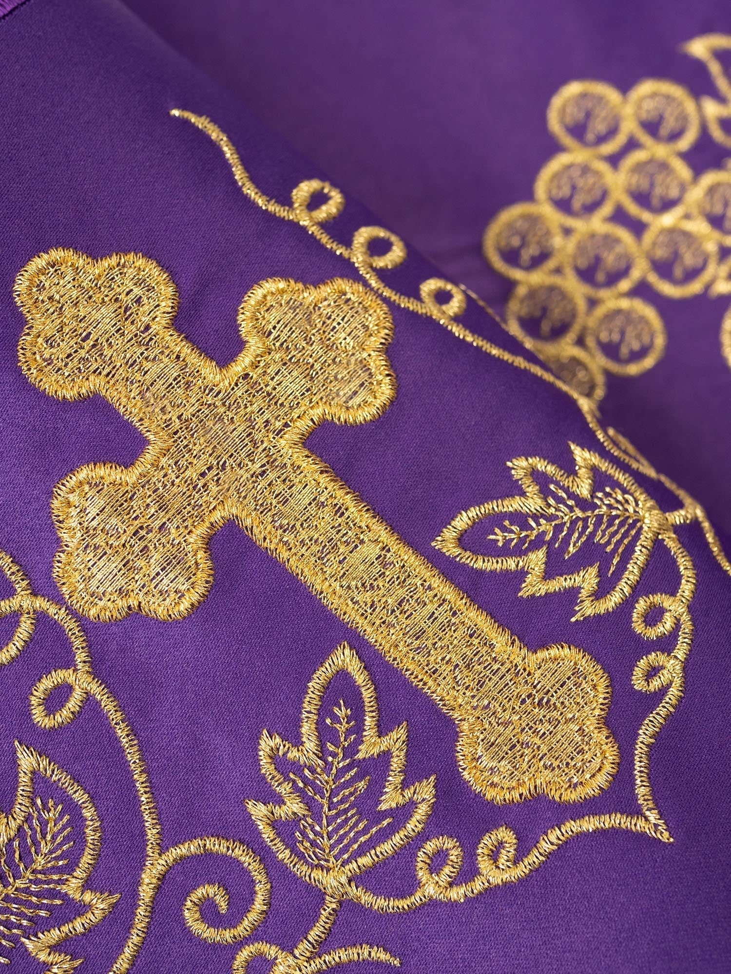 Superfrontal in purple with Cross and Grapes embroidery