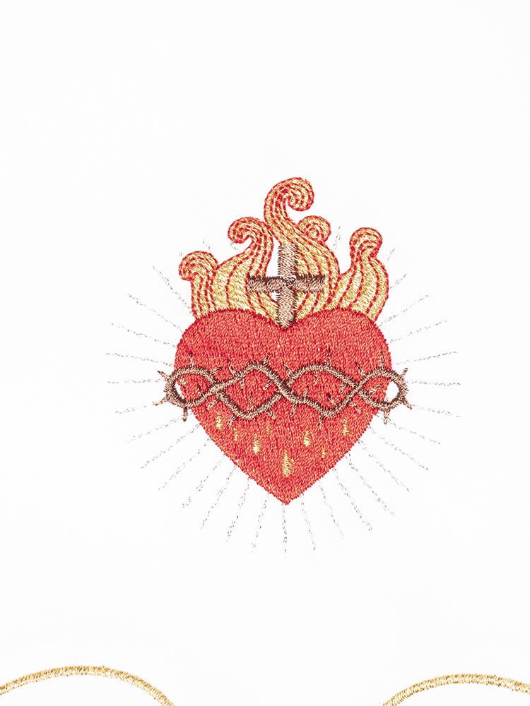 Altar cloth with front embroidery of the Sacred Heart