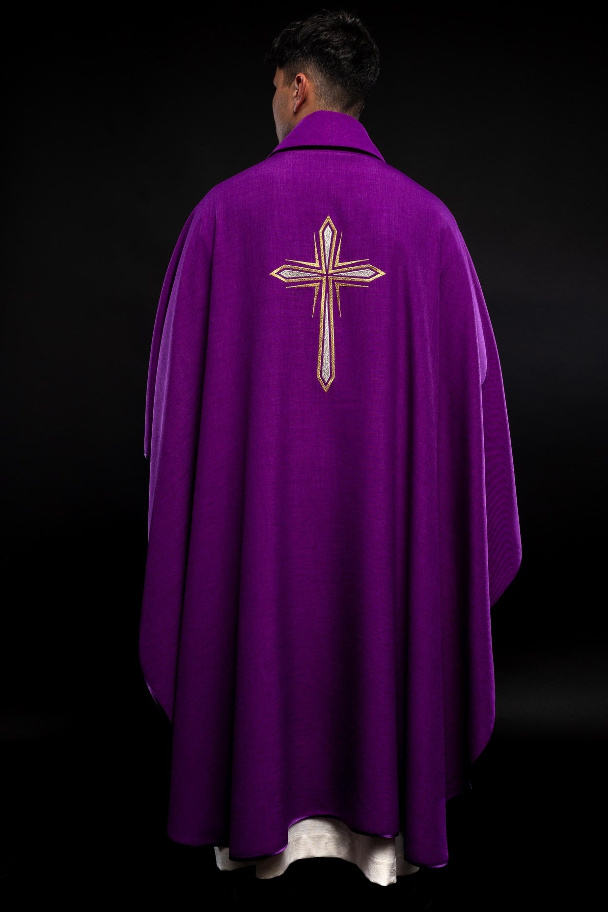 Advent chasuble with candle embroidery