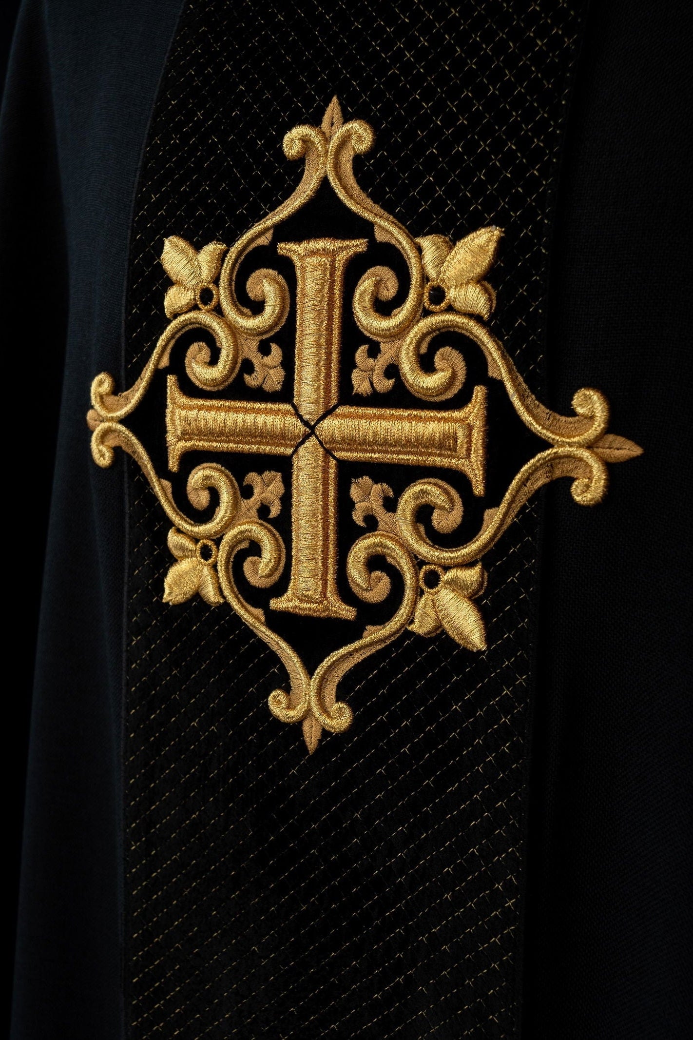 Chasuble embroidered on velvet with the symbol of the Black Cross