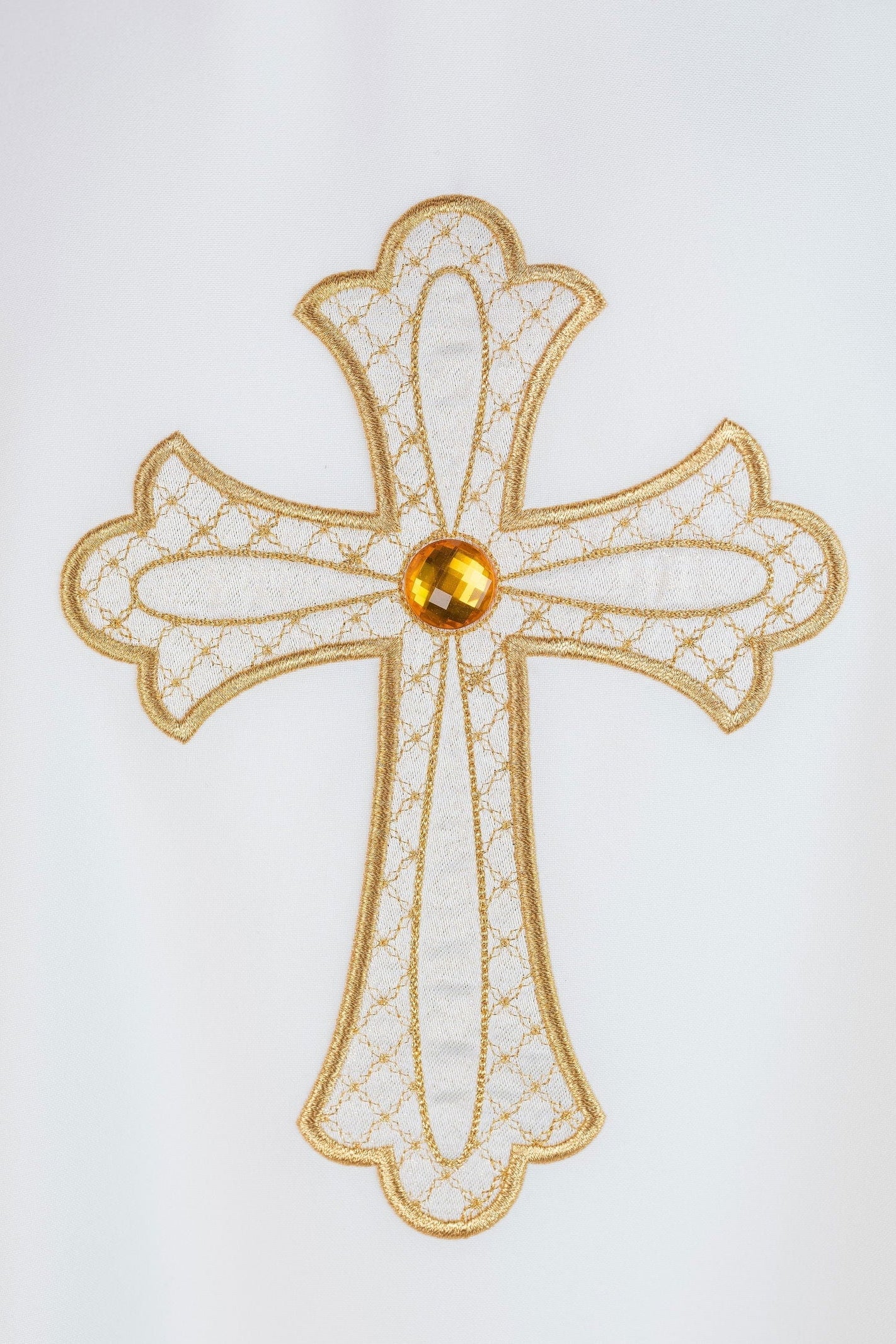 Chasuble embroidered with symbol of the cross in ecru color